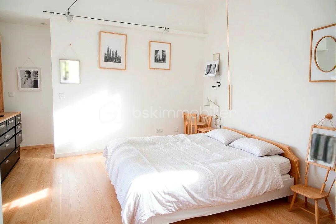 Maison traditionnelle de 140 m² - liloo-downloaderIgDIbP