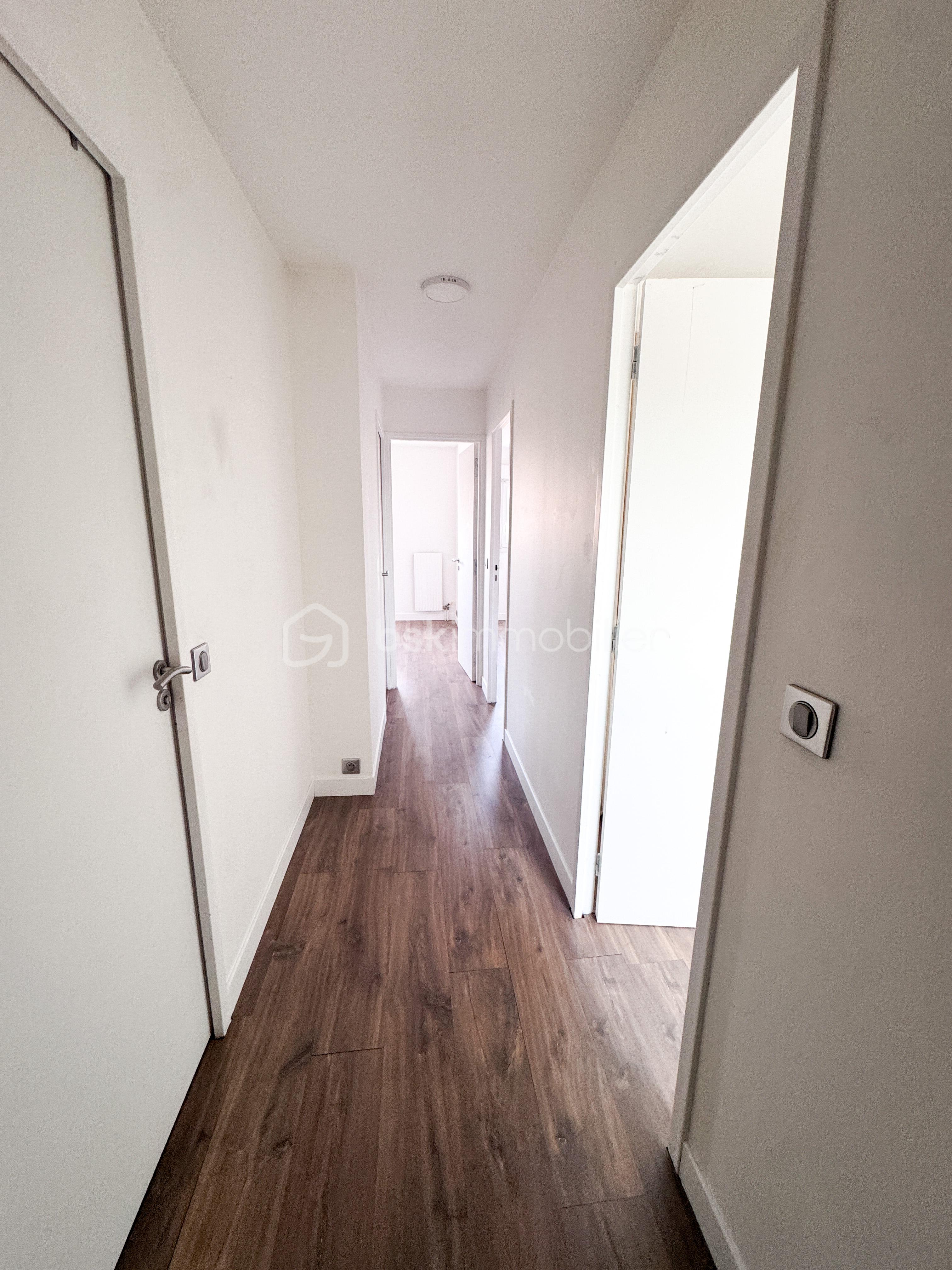 Duplex de 105,24 m² - COULOIR .jpg