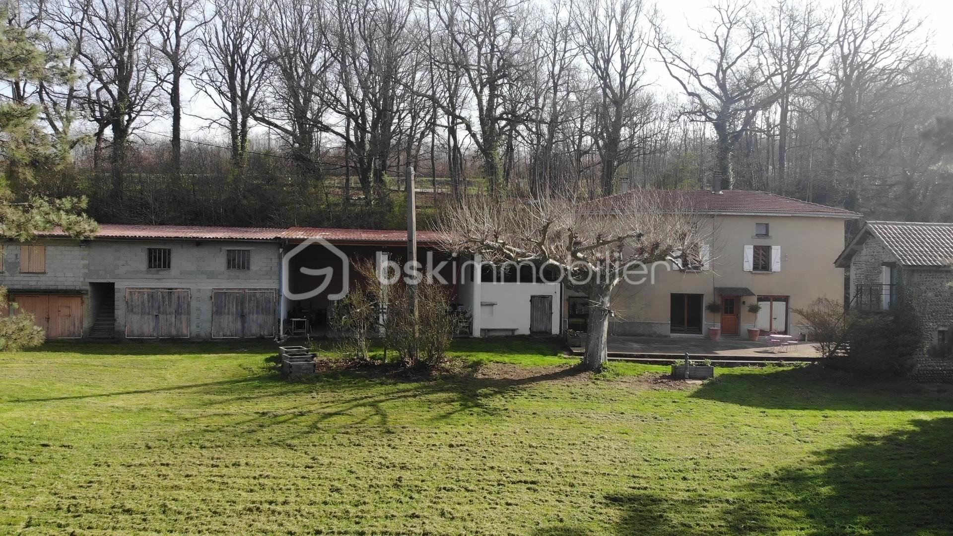 DJI_0165 - frame at 0m35s.jpg