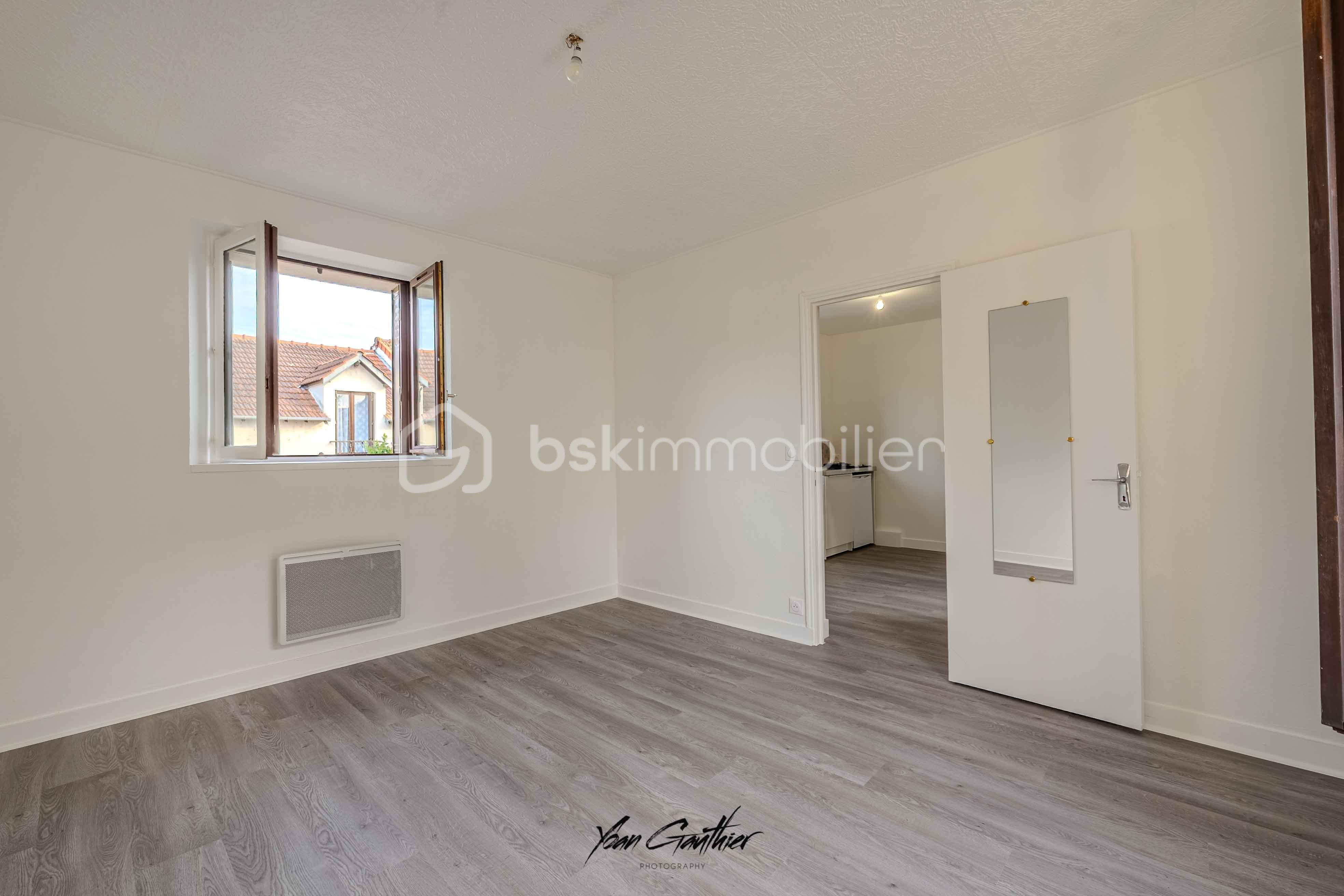Appartement de 26 m² - diot HDR-3.jpg