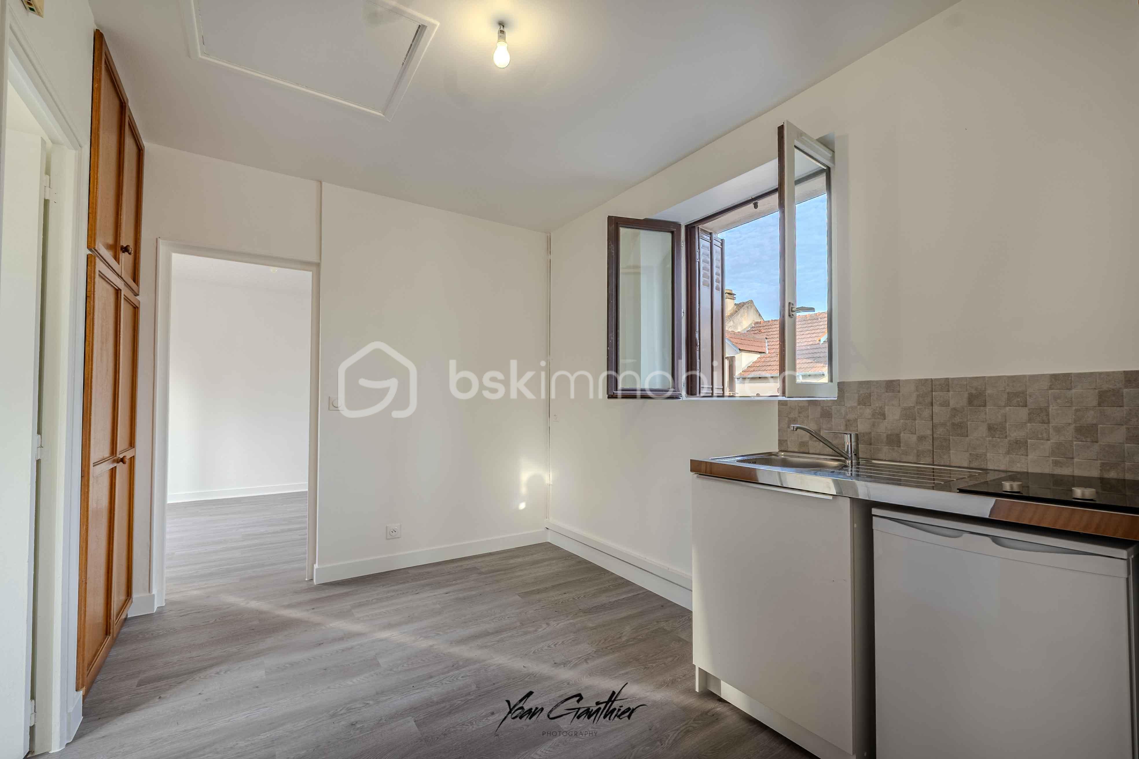 Appartement de 26 m² - diot HDR-6.jpg