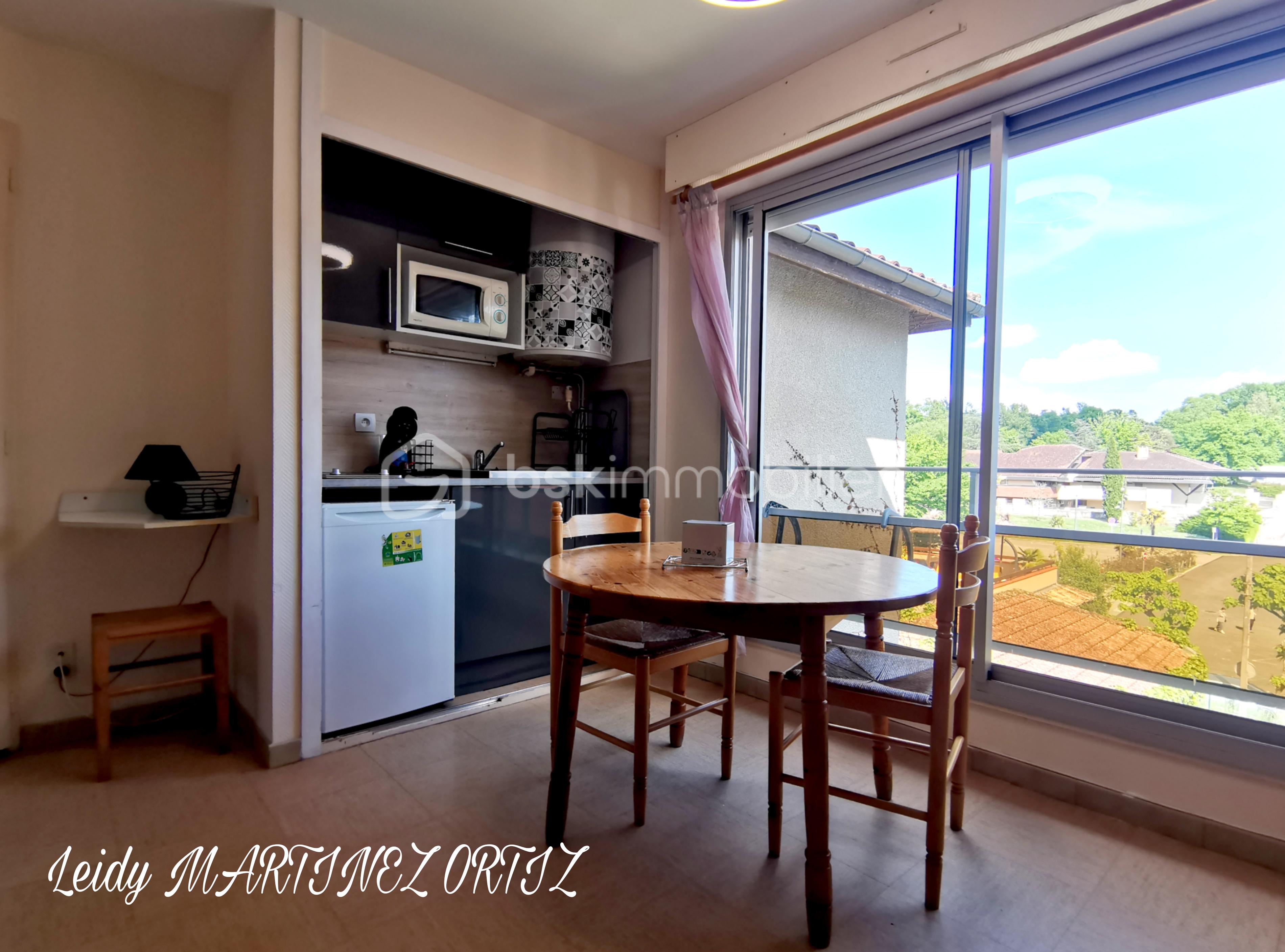 Immeuble de 461 m² - 13891.png