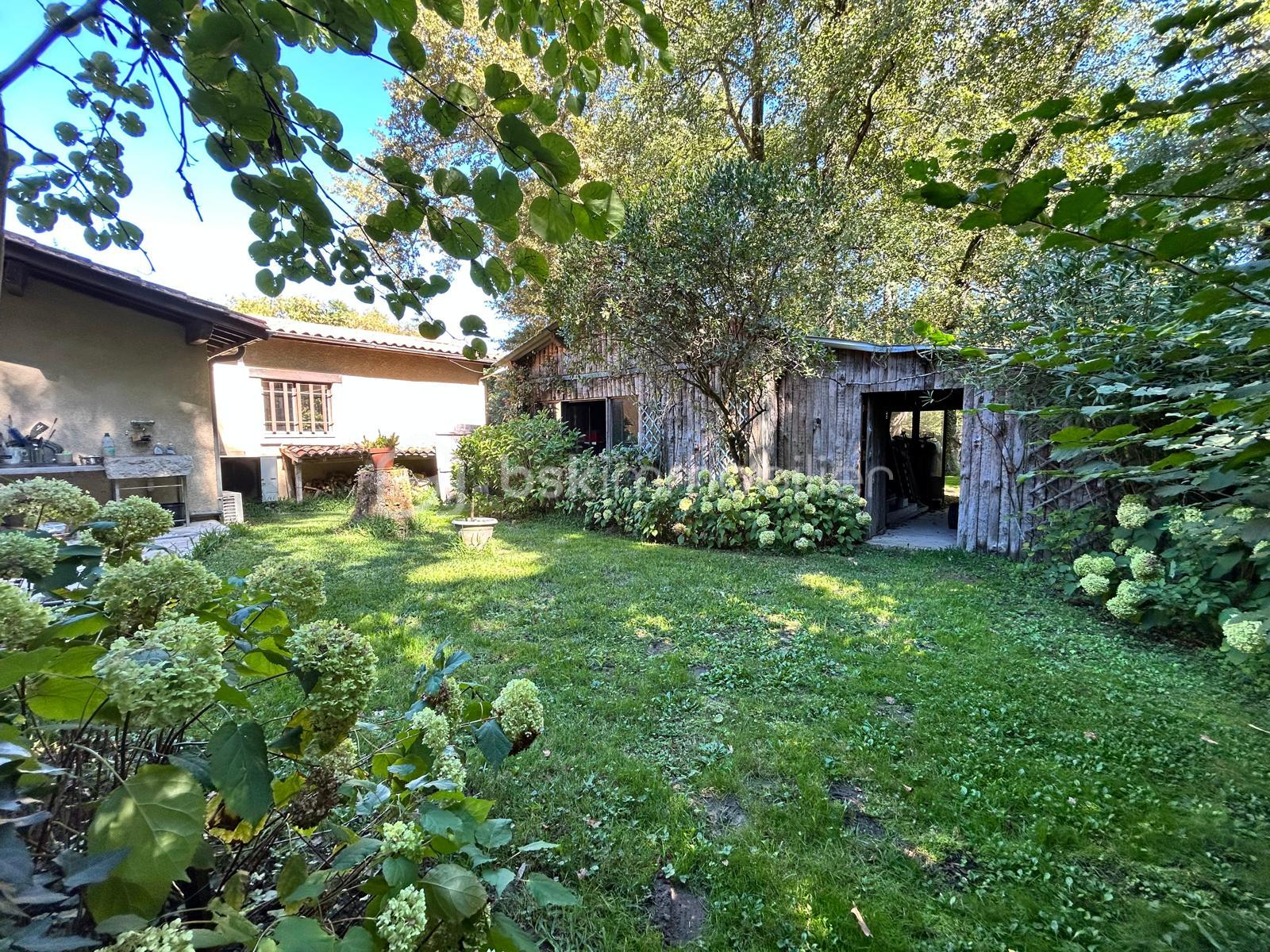 Maison contemporaine de 208 m² - CH7.jpg