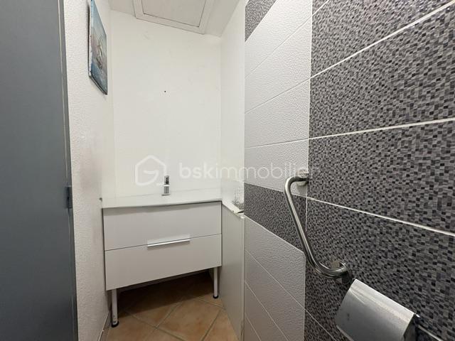 Lavabo wc thuir.jpeg