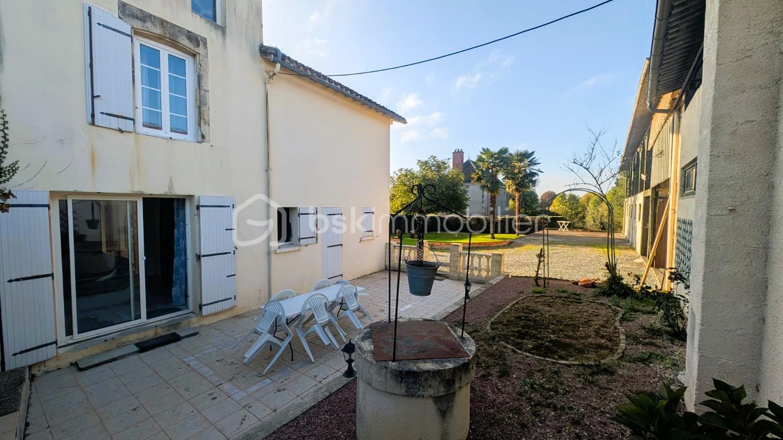 Maison en pierre de 197 m² - 1.jpg