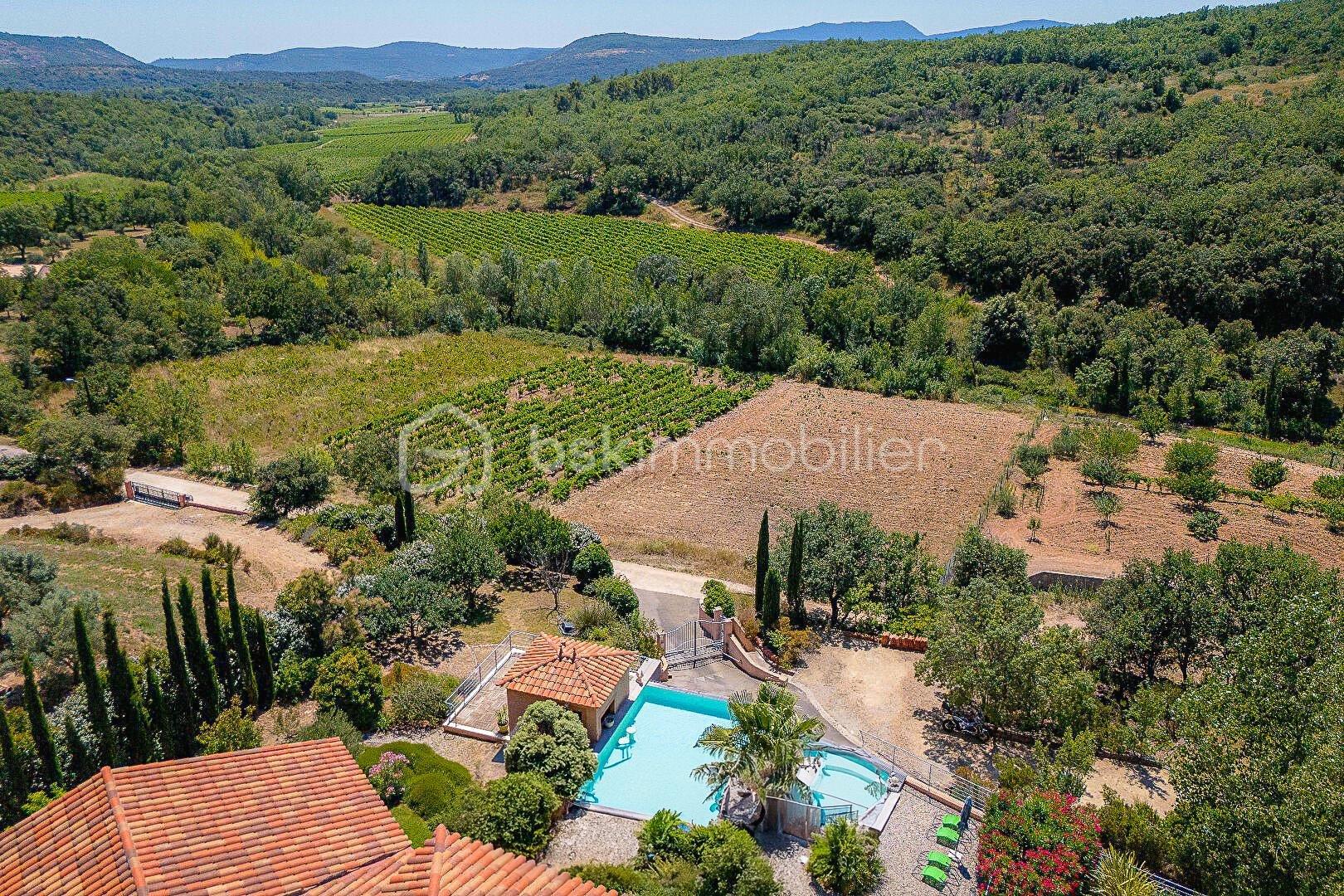 Maison d architecte de 490 m² - 2 domaine St Jean de la Blaquière-2-2 EXTERIEUR3.jpg