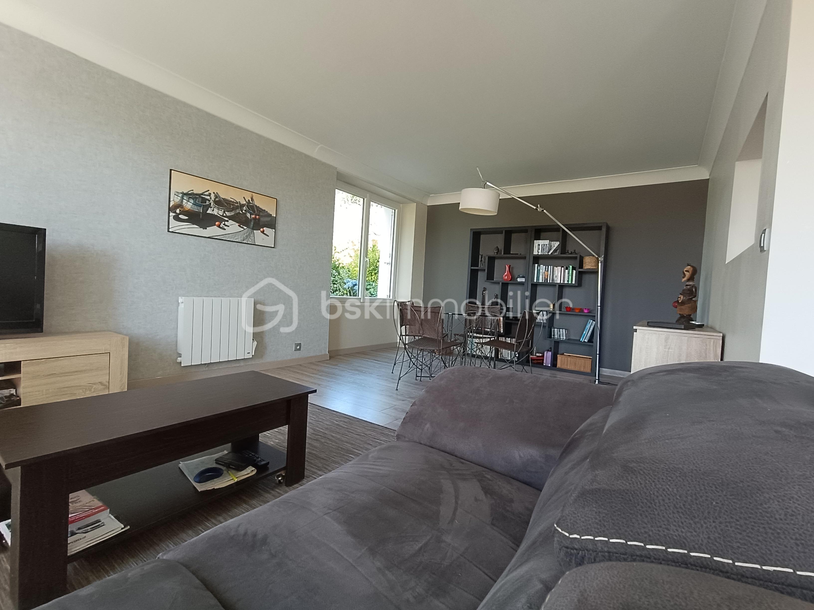 Maison traditionnelle de 108 m² - salon gp.jpg