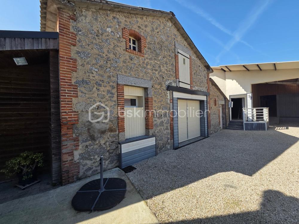 Maison de village de 254 m² - w22.jpeg