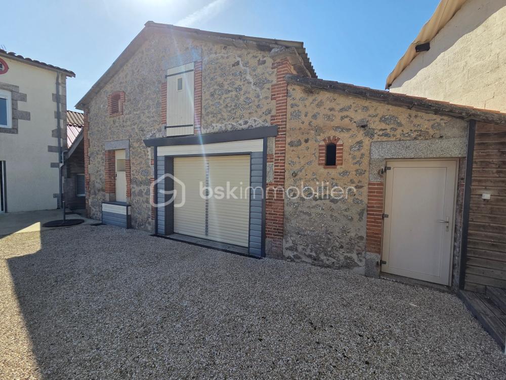 Maison de village de 254 m² - w2.jpeg