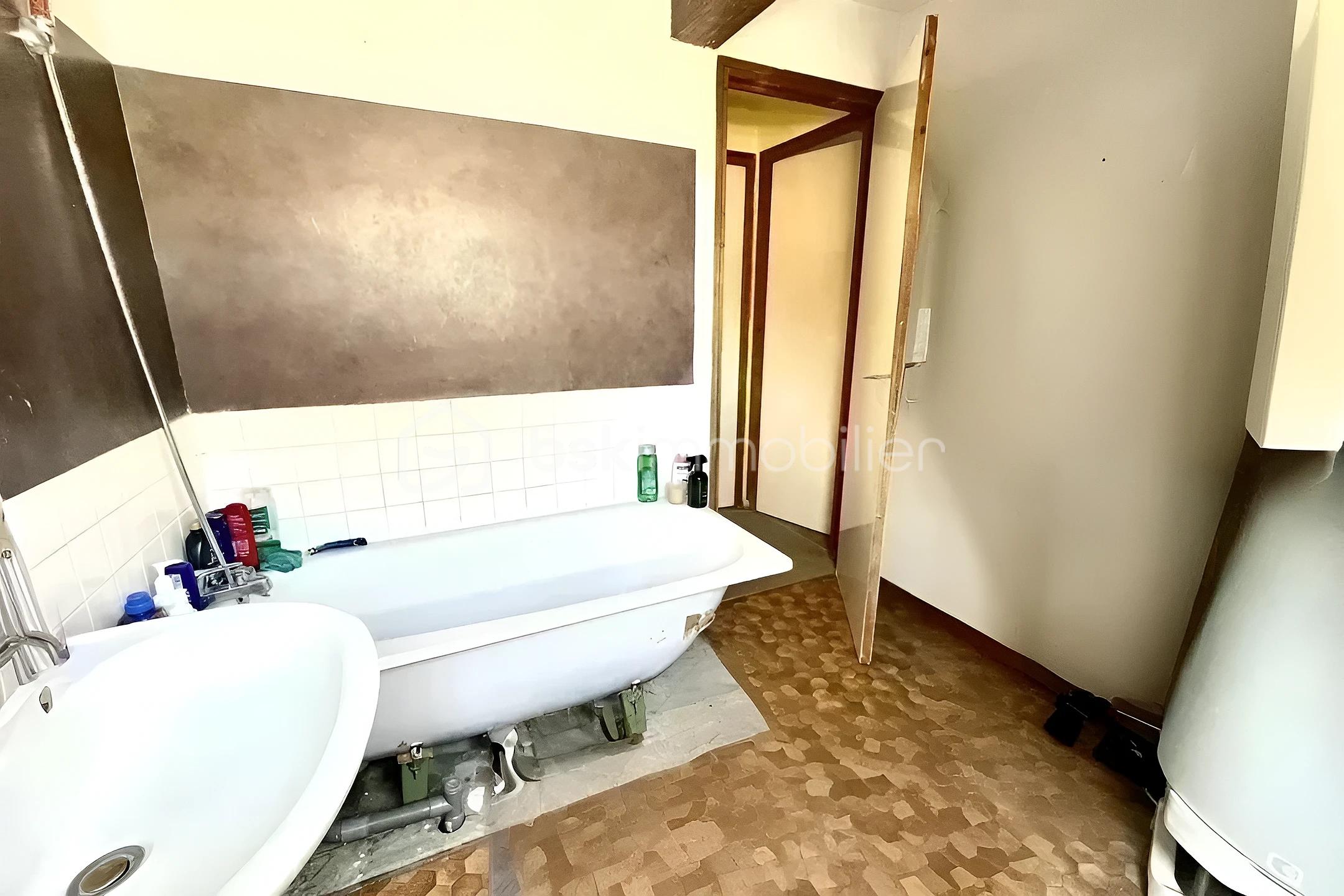 Immeuble de 337 m² - hoqi-0225d48b472246dba39f5280dc06198f.JPG
