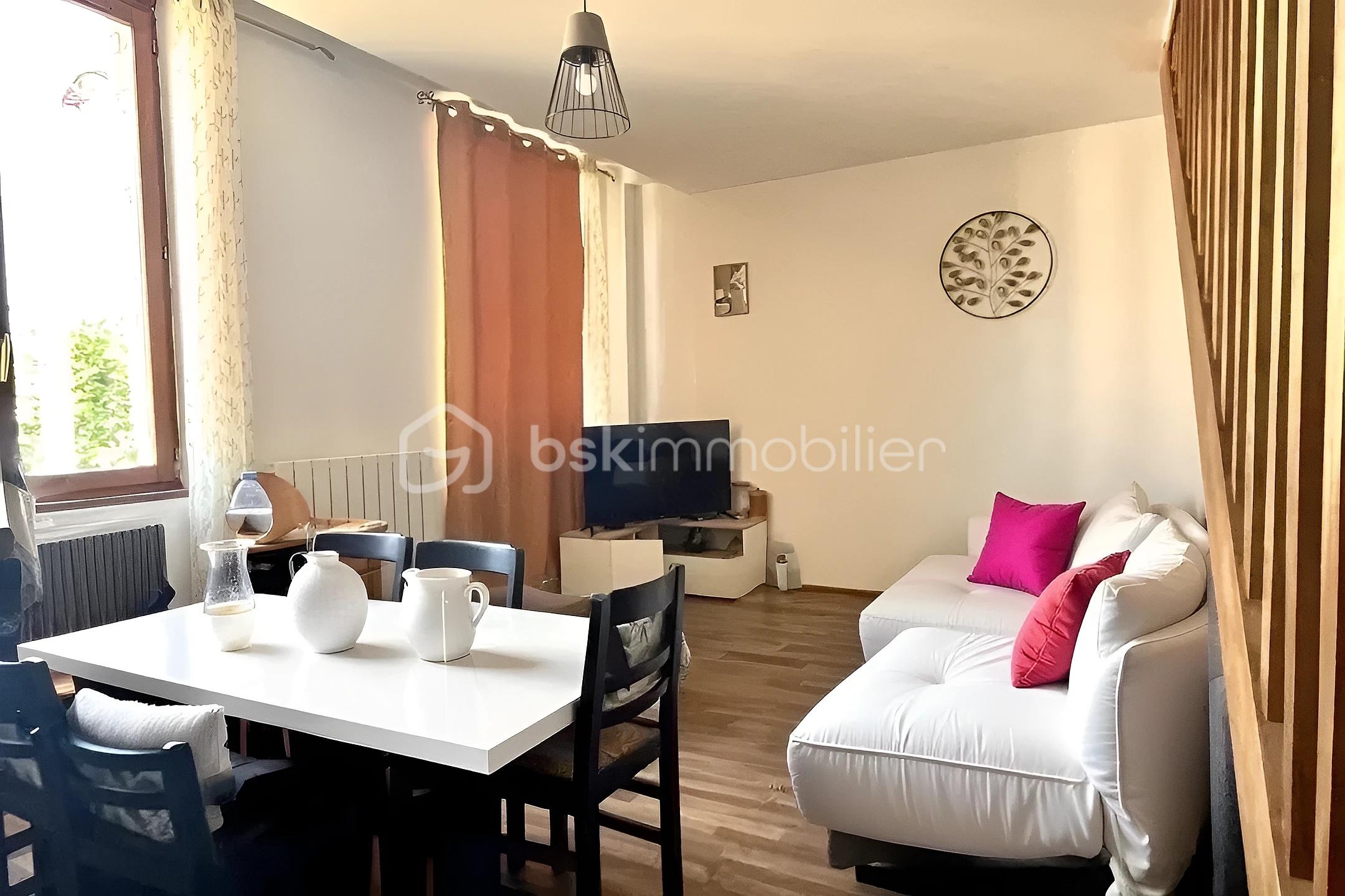 Immeuble de 337 m² - hoqi-124b4f16ad024d0c8208a4838dc6501a.JPG