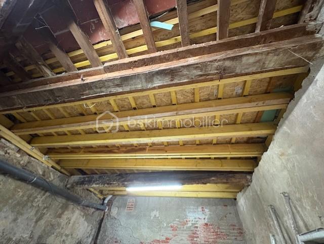 Maison de ville de 70 m² - photo plafond local baptiste jonanthan.jpg