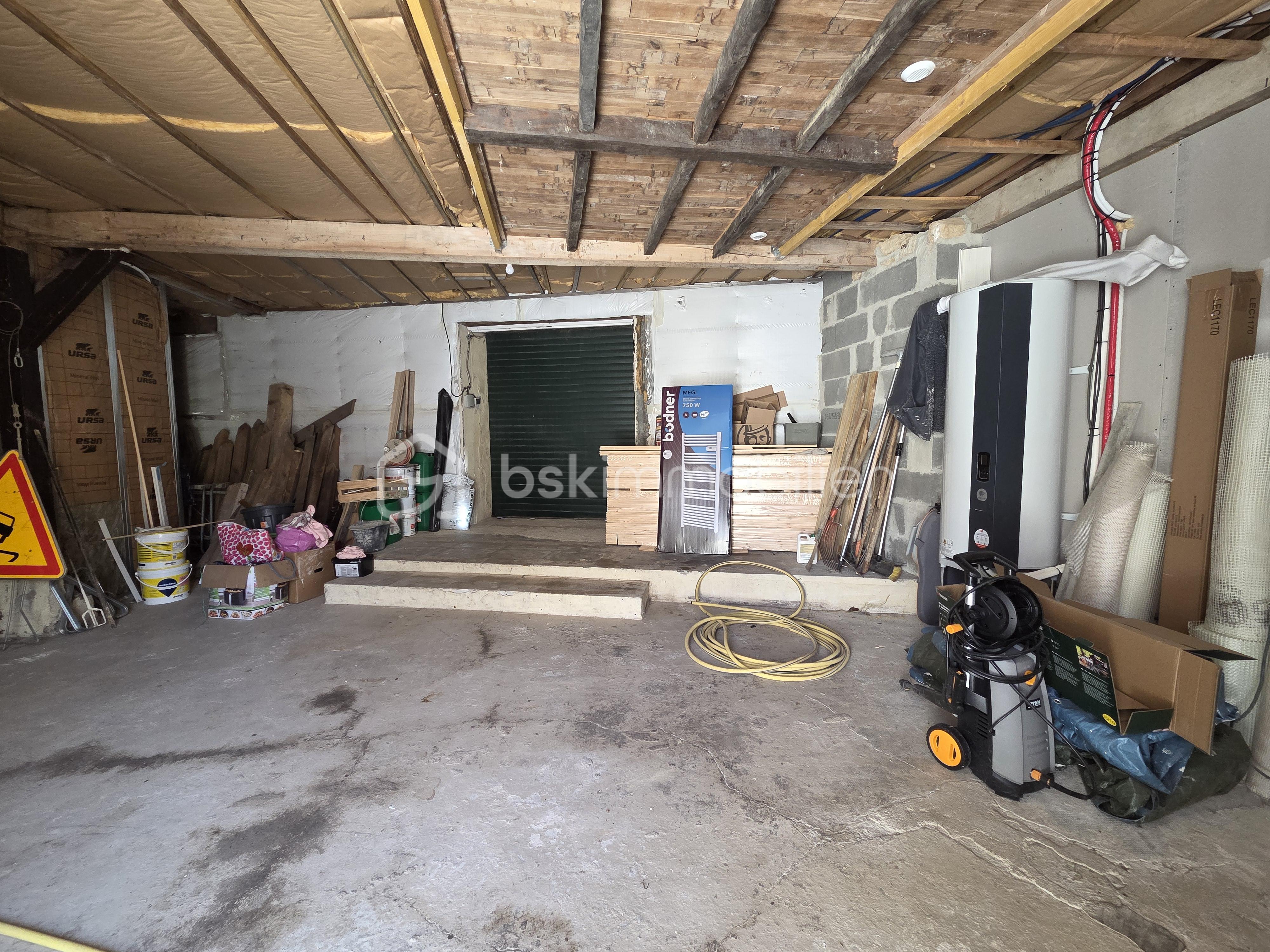garage 1.jpg