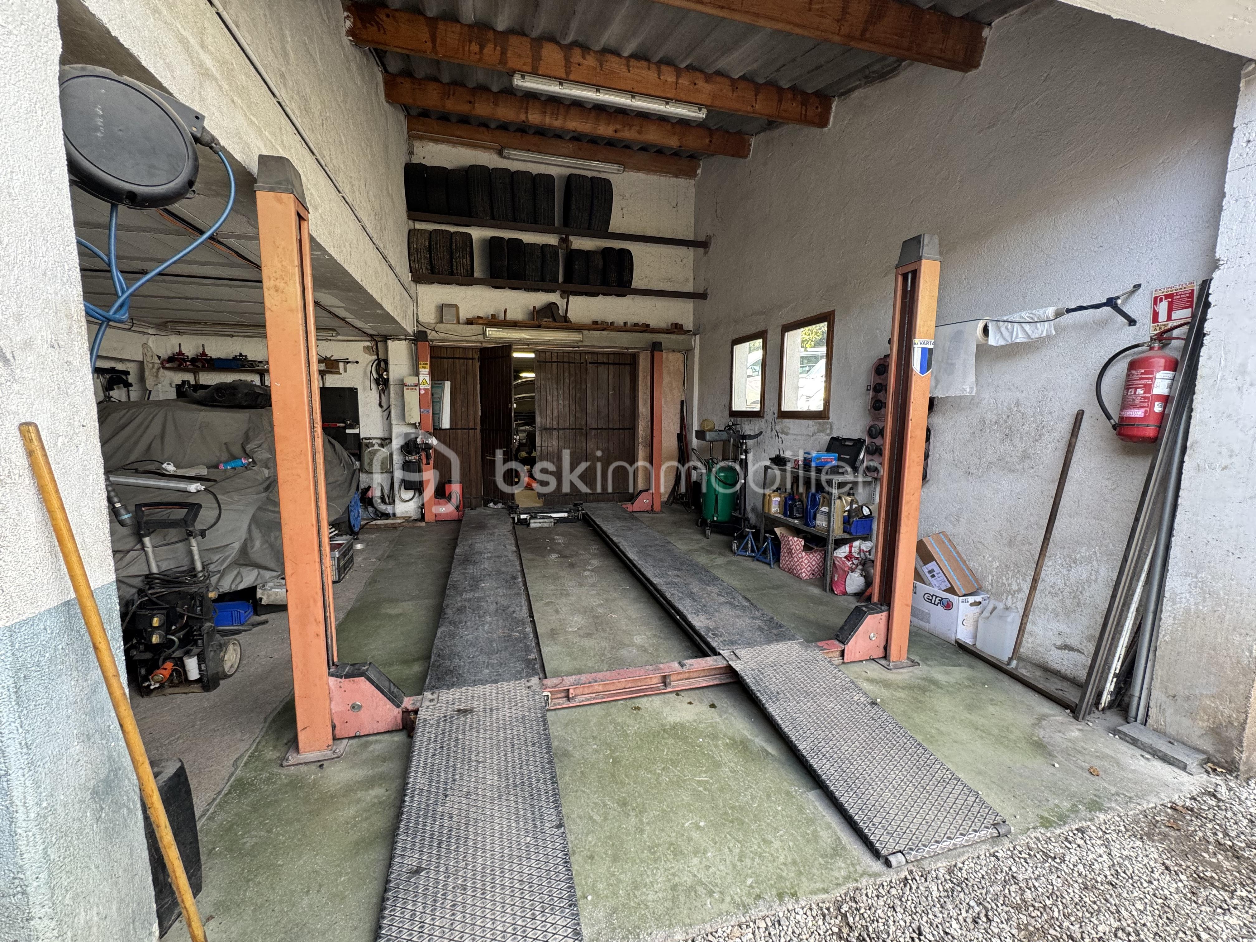 Maison de 110 m² - pont atelier.jpeg