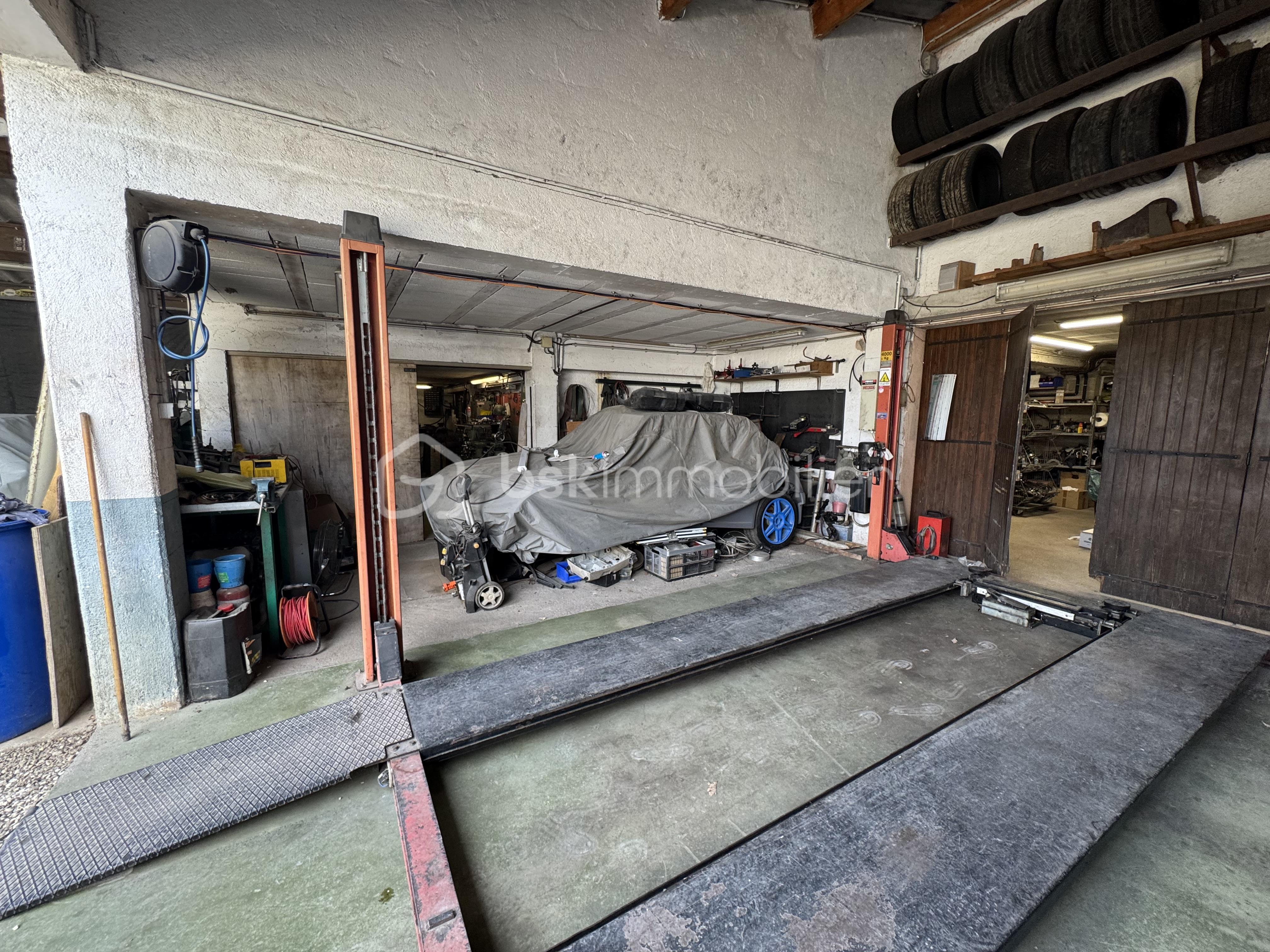 Maison de 110 m² - pont et atelier.jpeg