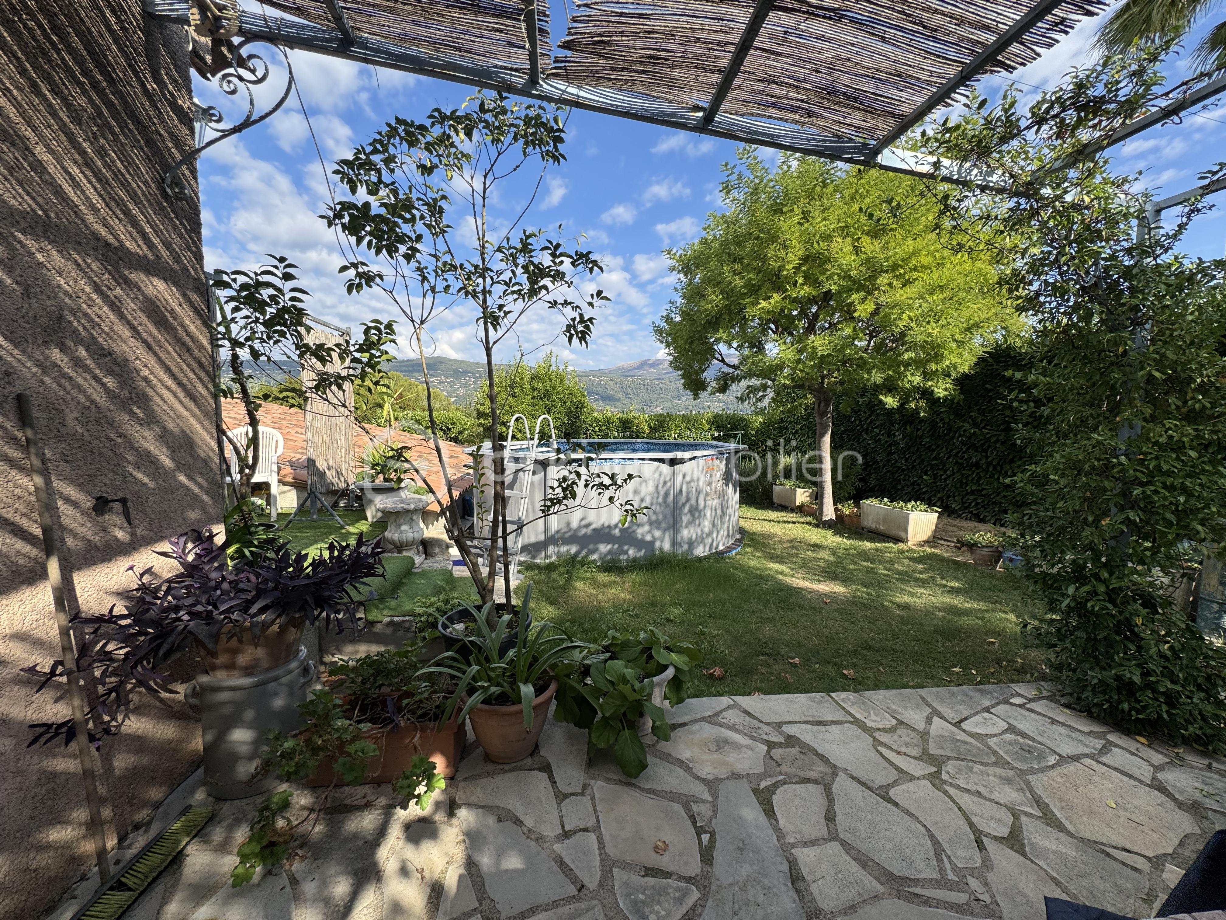 Maison de 110 m² - piscine.jpeg