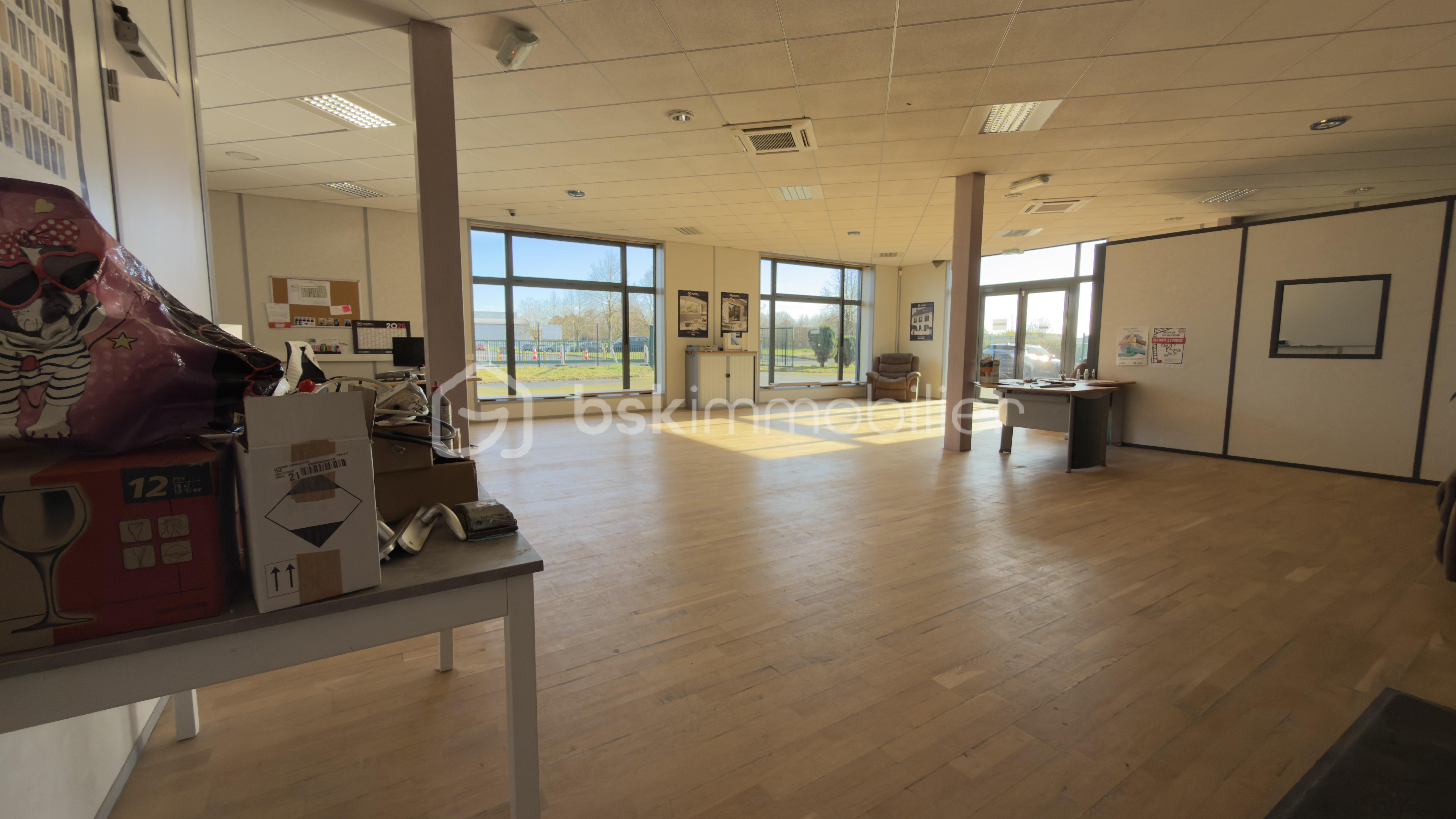 Local d'activités de 514 m² - IMG_2671.jpeg