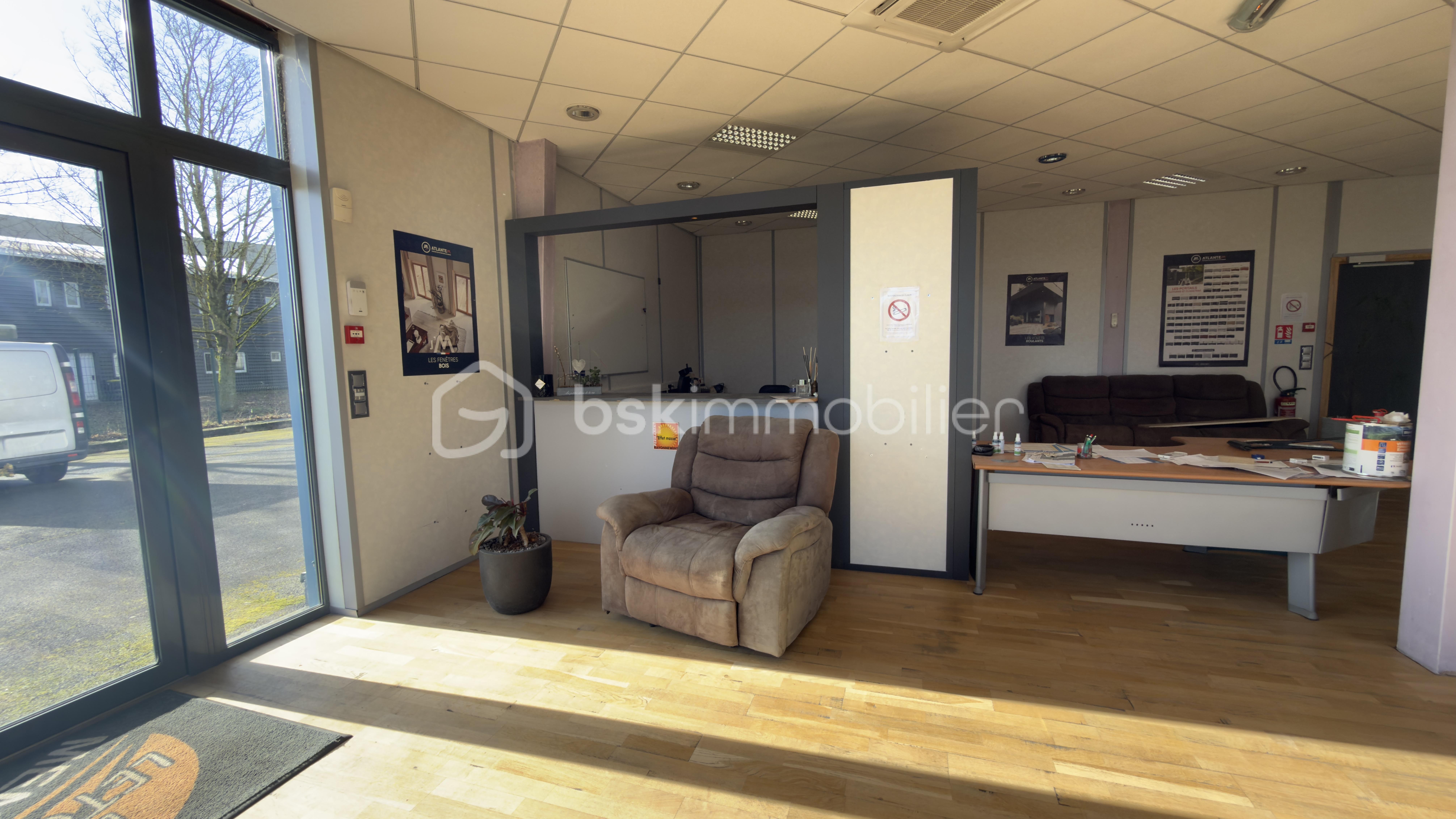 Local d'activités de 514 m² - IMG_2667.jpeg