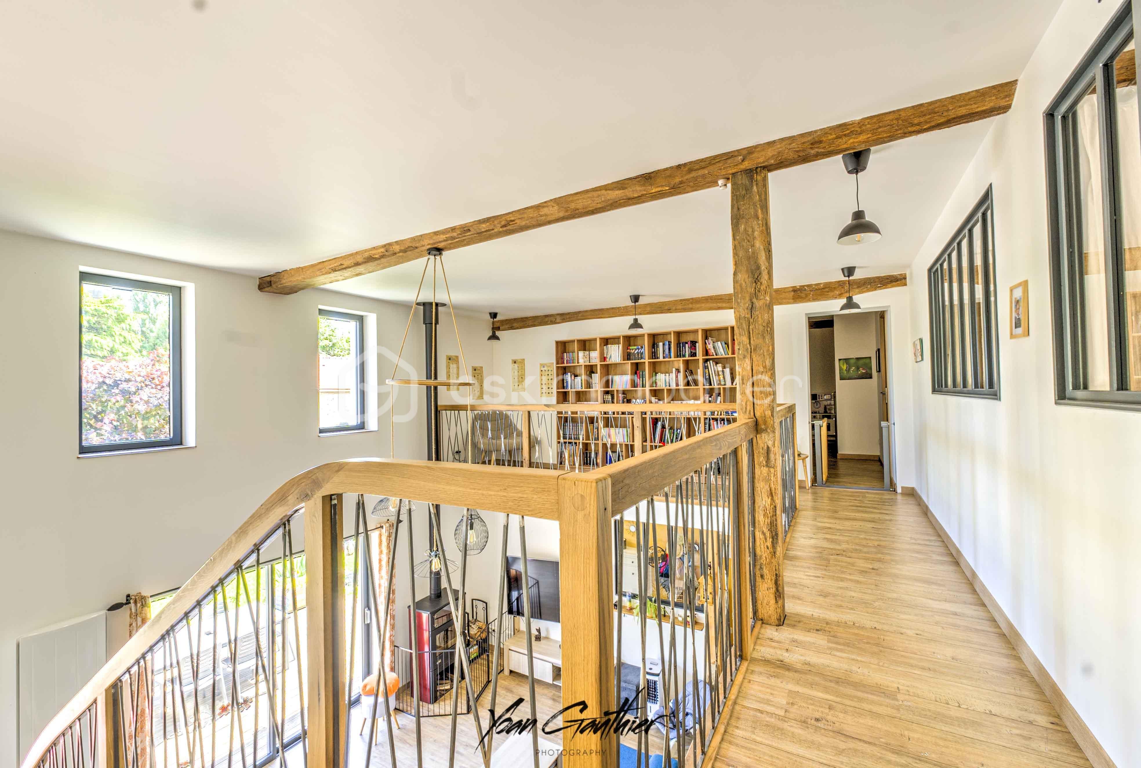YG100286_7_8_9Interieur3.jpg