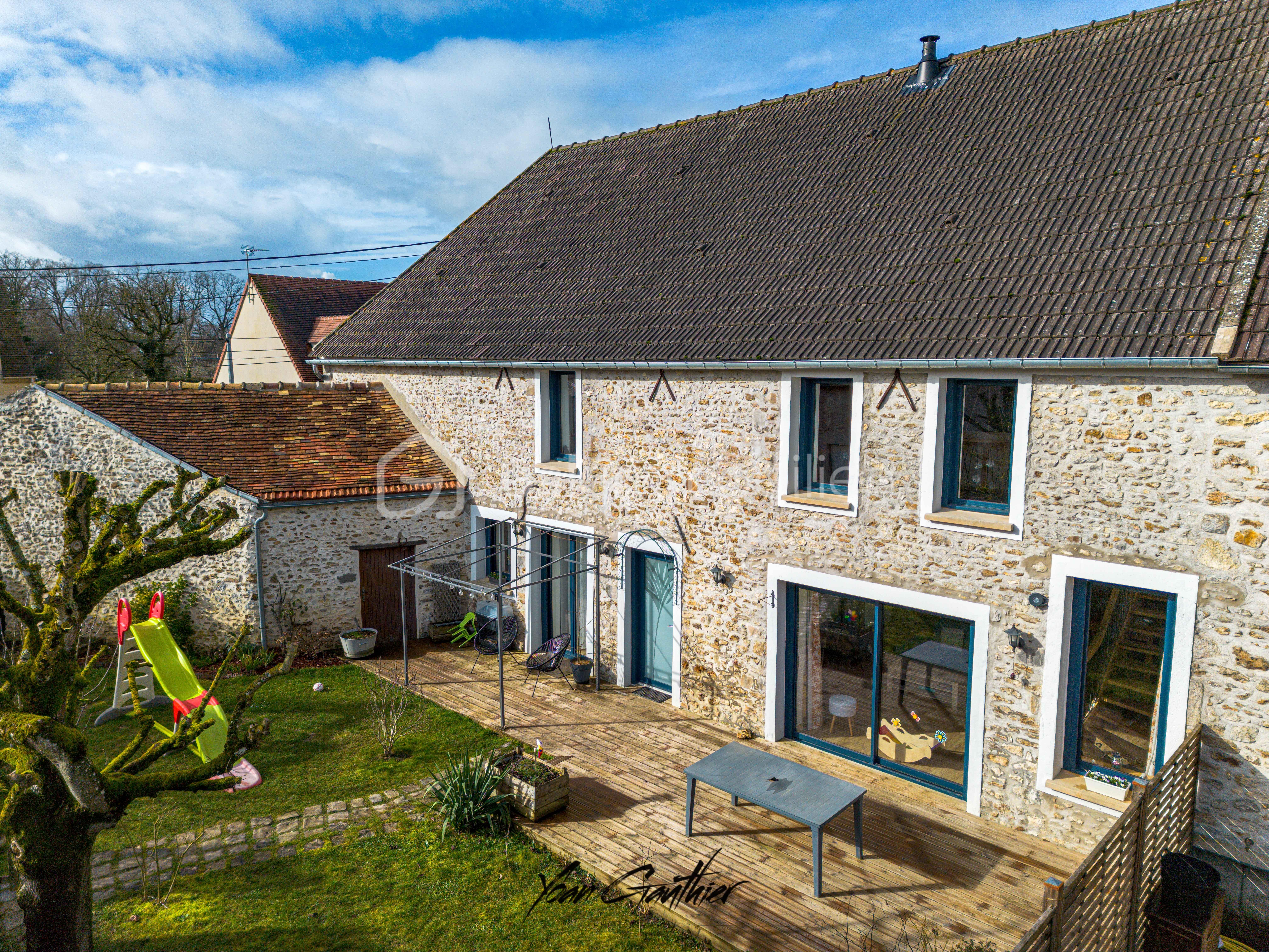 Corps de ferme de 181 m² - DJI_0112.jpg