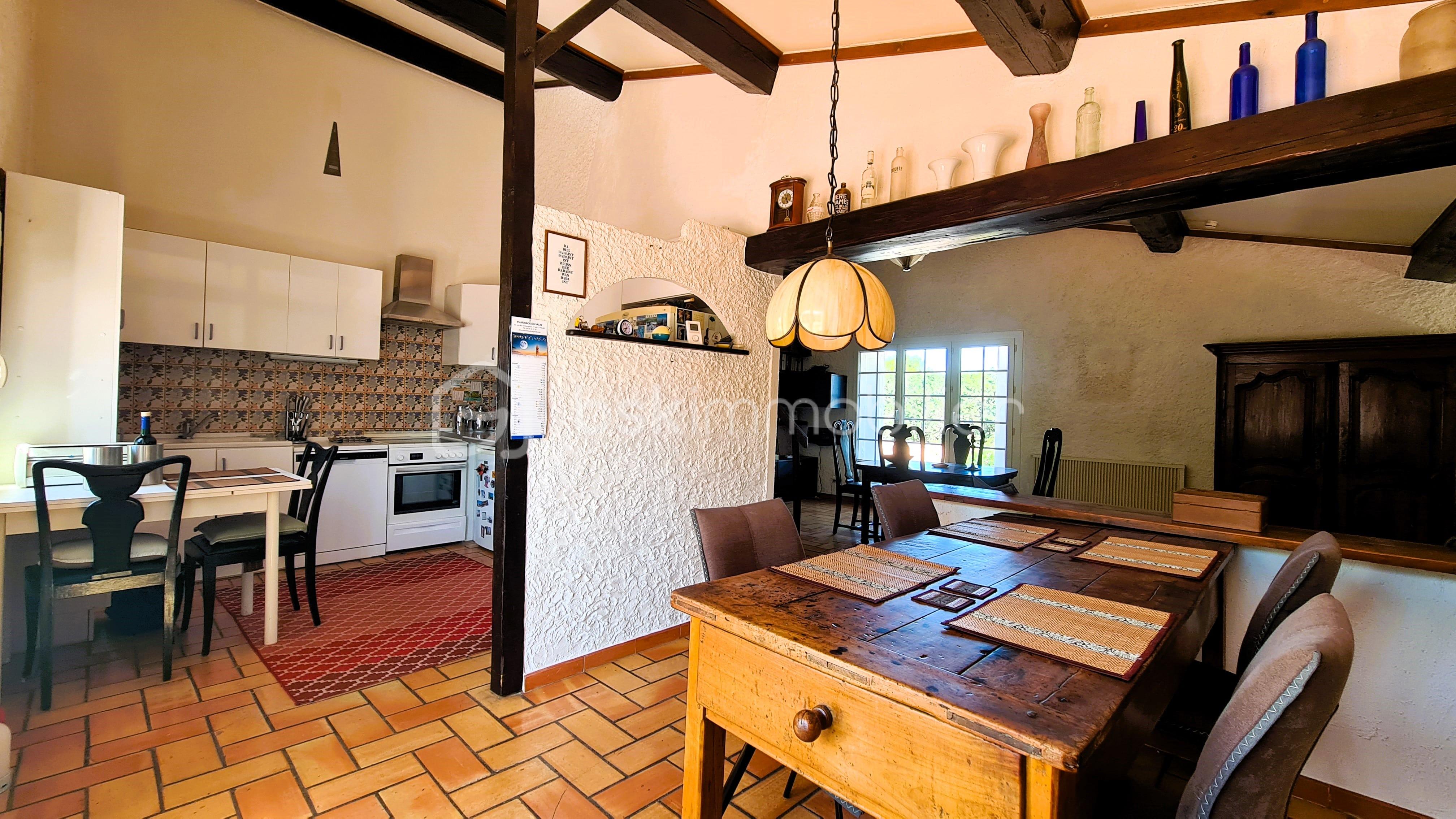 Demeure de 248 m² - 20250722_111328-min.jpg