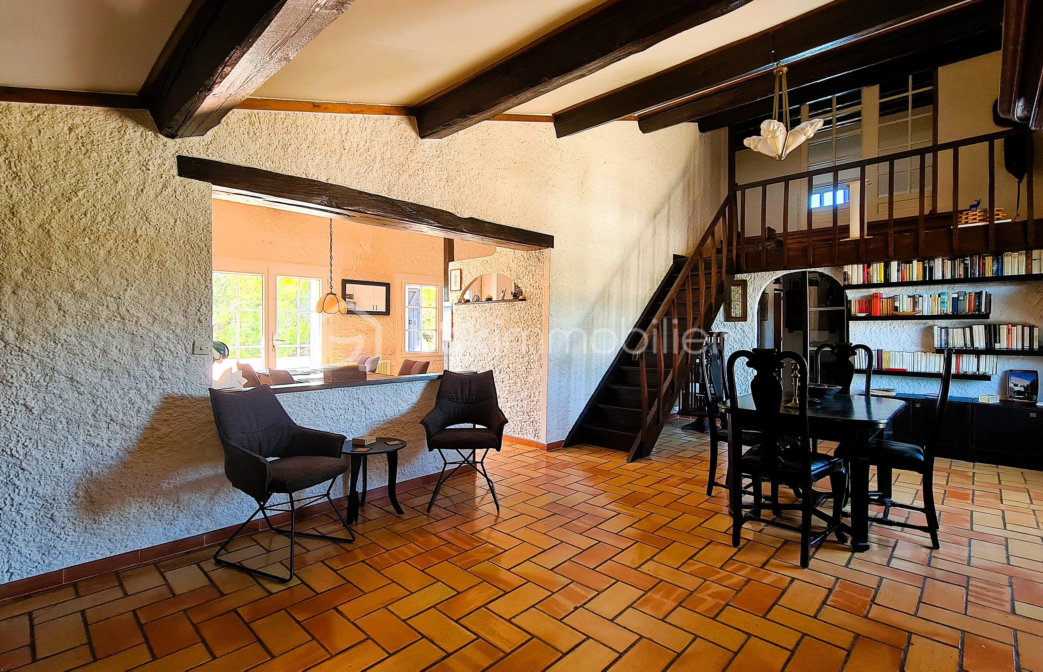 Demeure de 248 m² - 20250722_111205-min.jpg