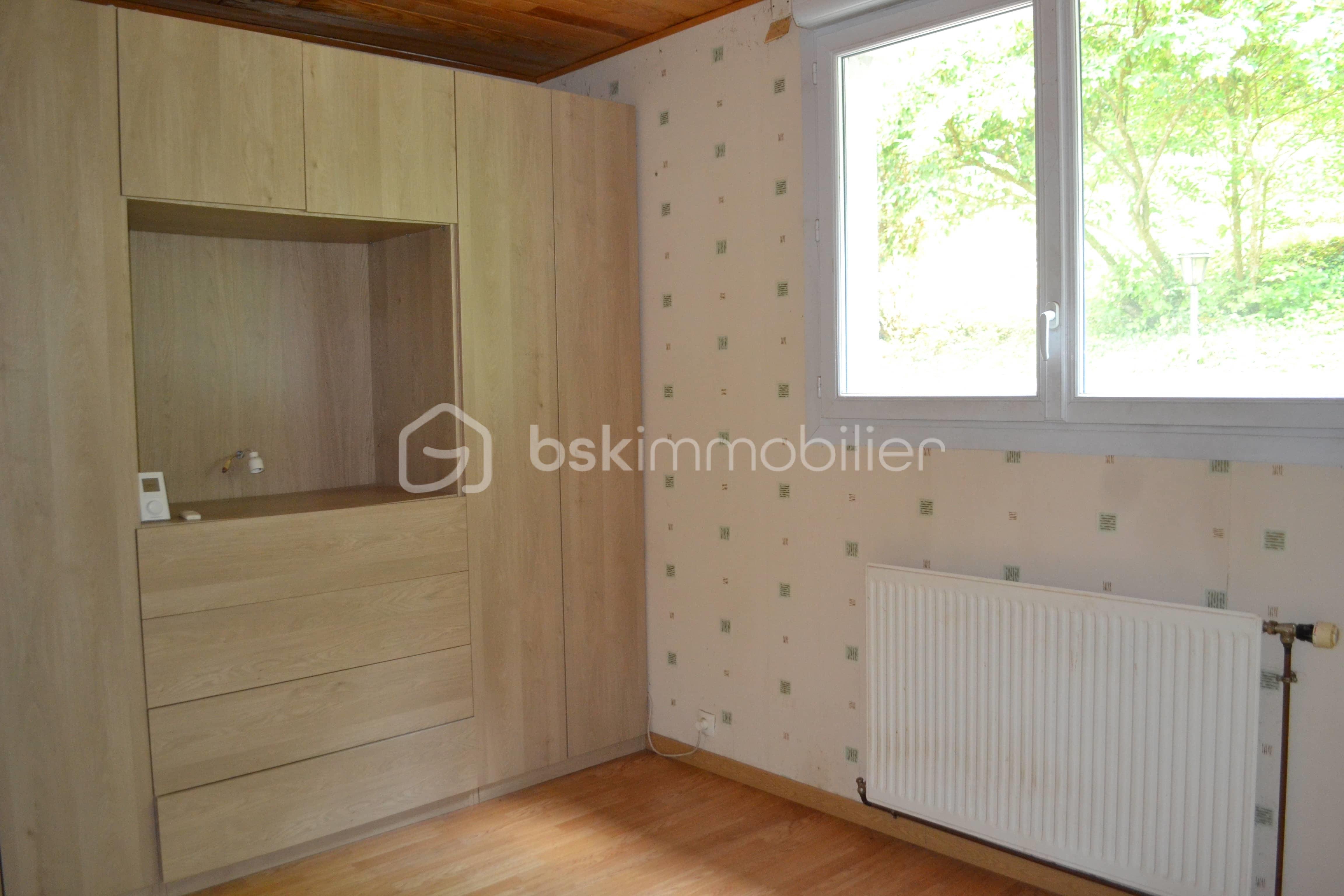 Maison de 95 m² - freecompress-CHAMBRE ETAGE2.jpg