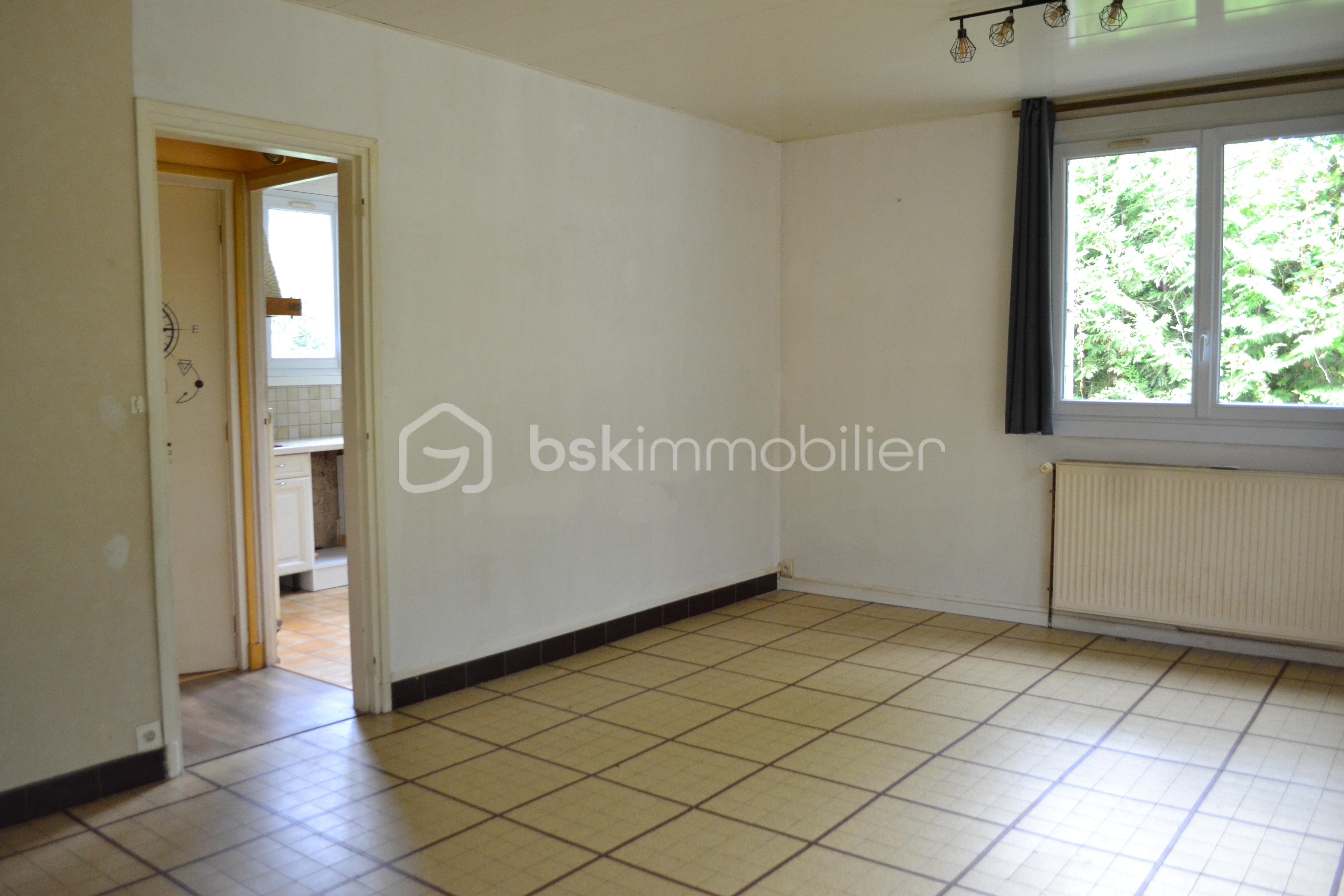 Maison de 95 m² - SEJOUR2.JPG