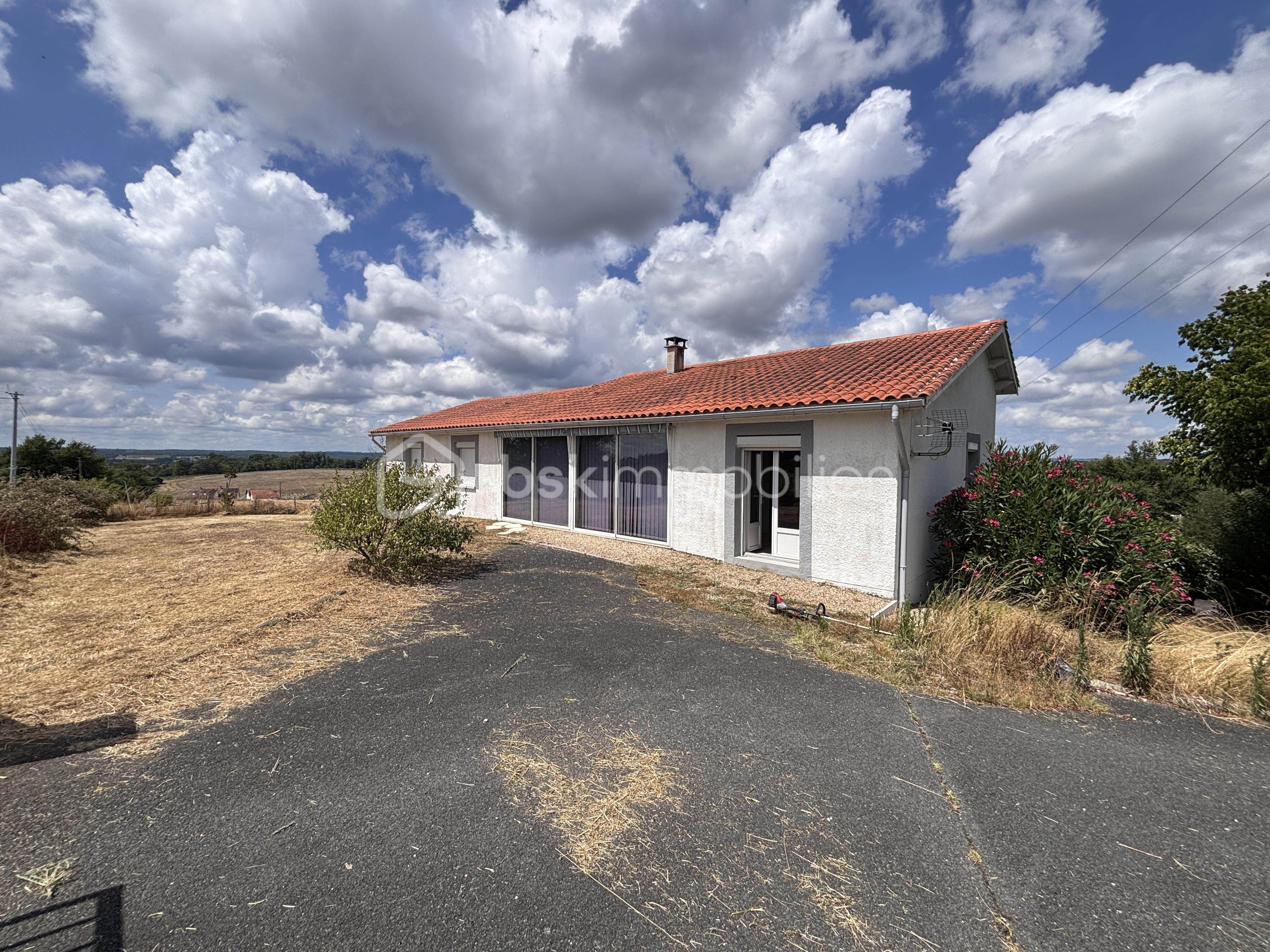 Maison traditionnelle de 130,90 m² - 1.JPG