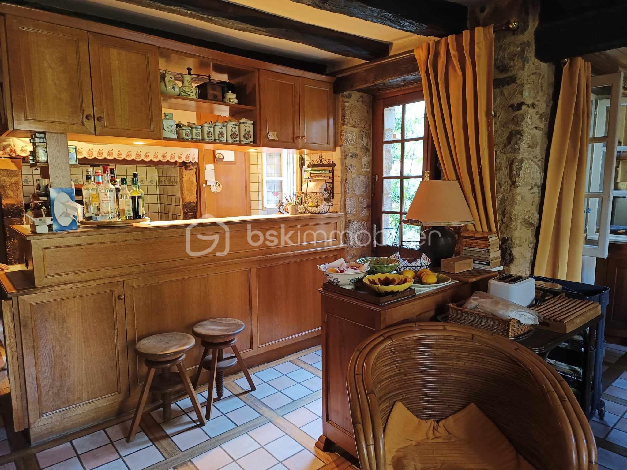 Maison de village de 309 m² - 379636212_806388567898989_561332674632433669_n.jpg