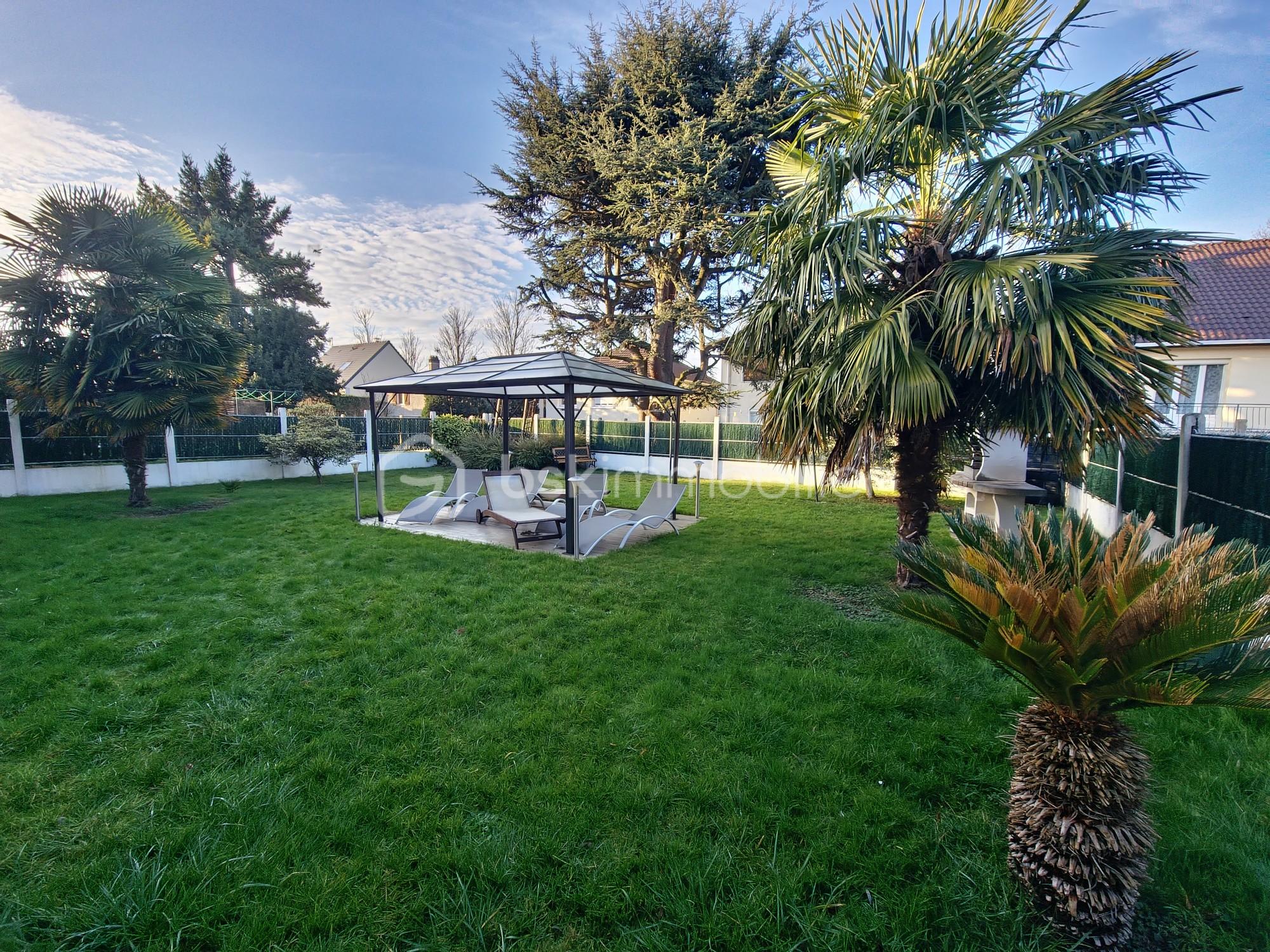 Maison de 165 m² - 22 JARDIN 1.jpg