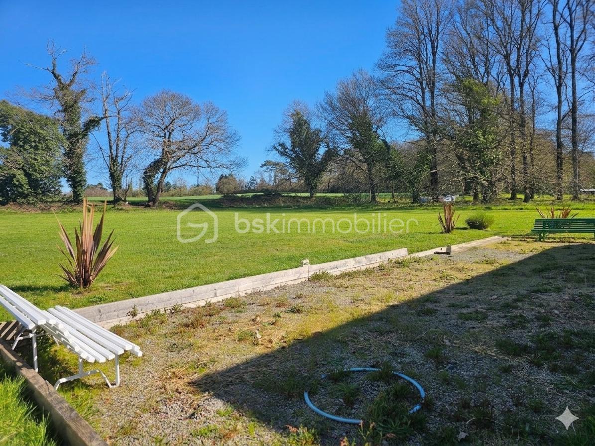 Ext arriere maison.png