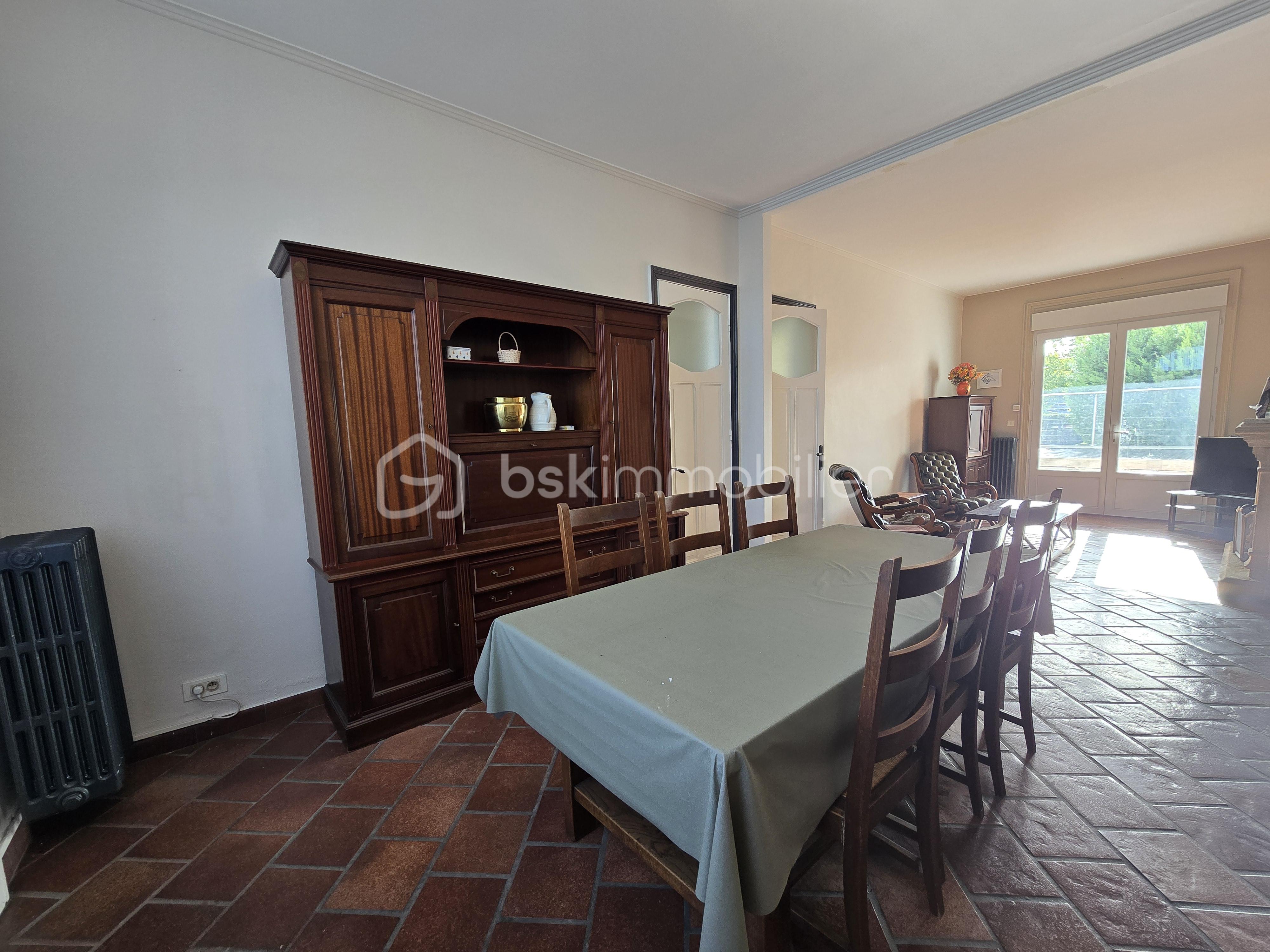 Maison de 165 m² - corinnebruno bsk immo wattrelos séjour 1.jpg