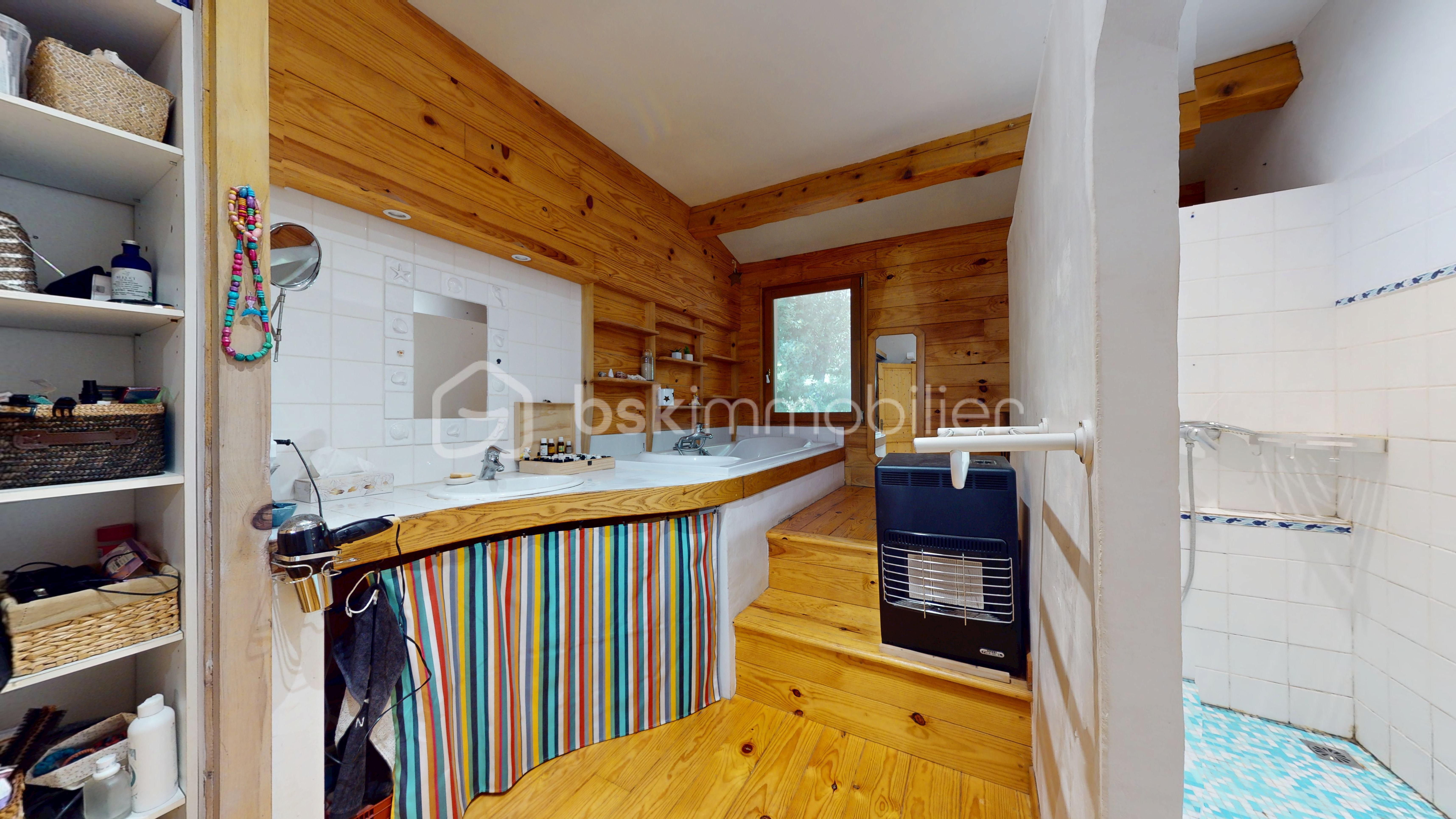 Maison traditionnelle de 136,60 m² - Maison_nature_plain_pied_T5_30630 16.jpg