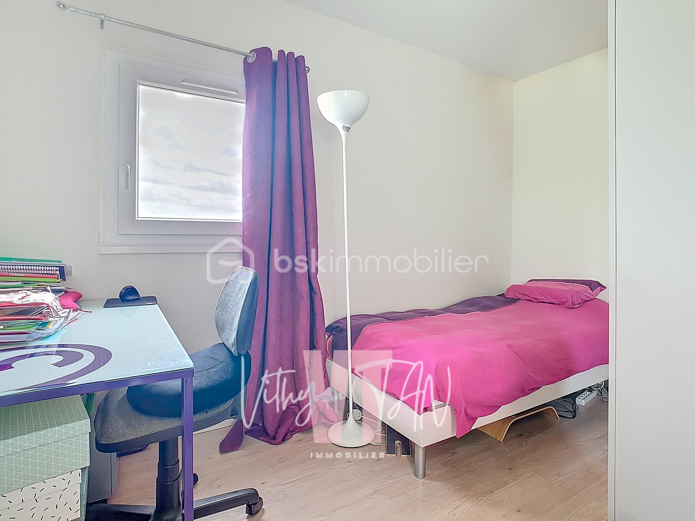 Appartement de 85 m² - 14 CHAMBRE 2.jpg