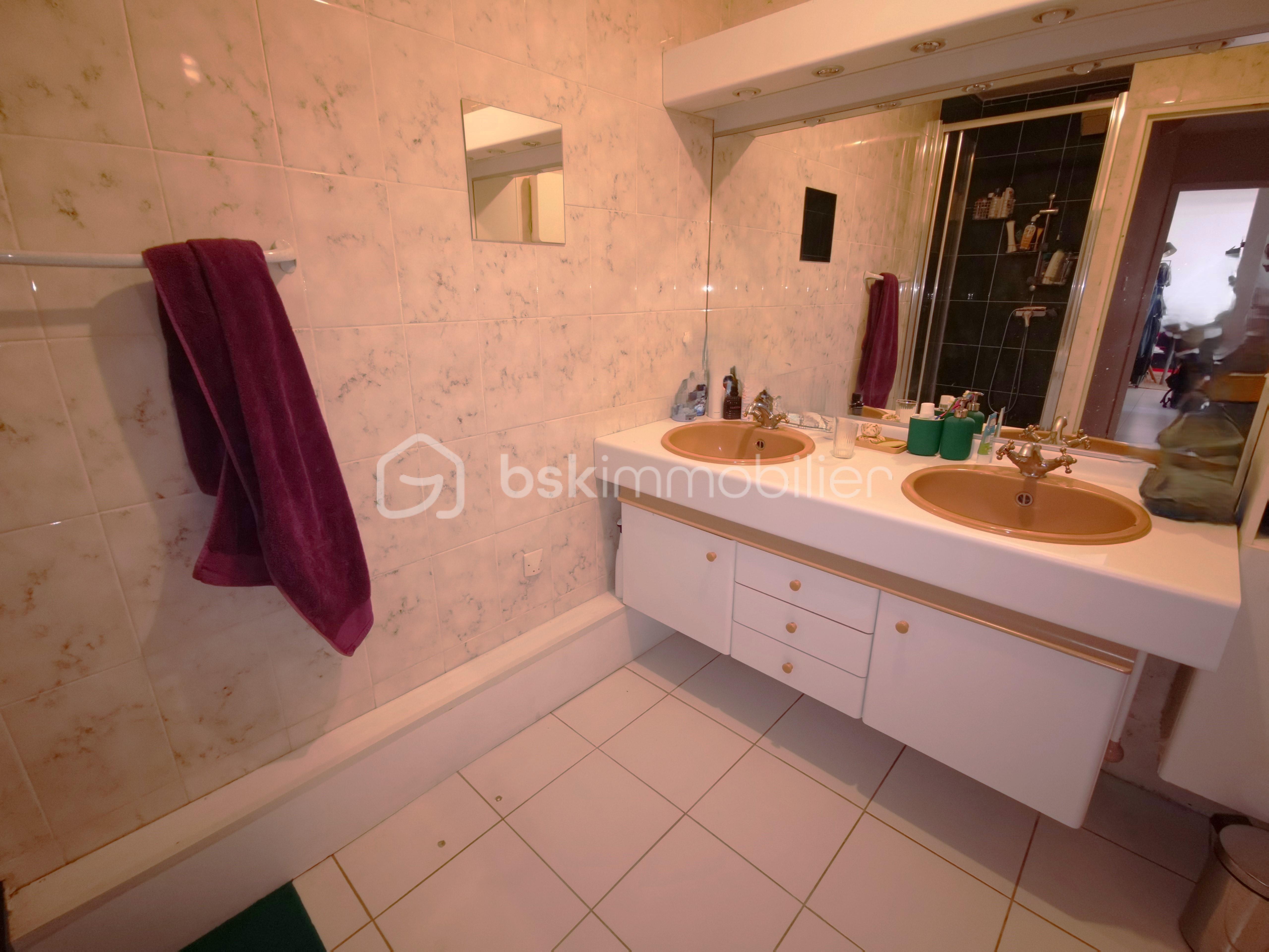 Appartement de 71,59 m² - salle de bain2.jpg