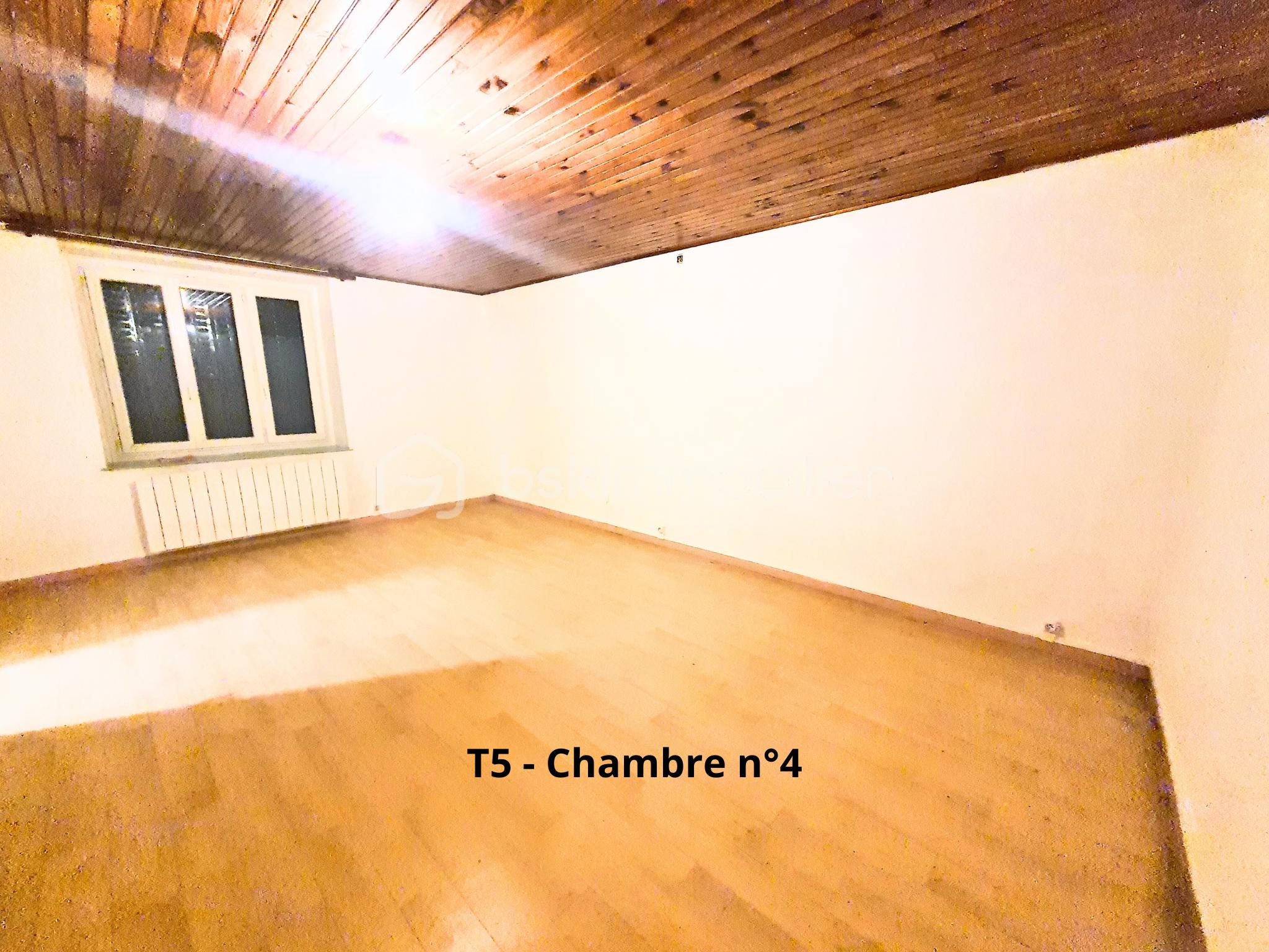 Immeuble de 270 m² - T3 - Chambre n°4 (1).png