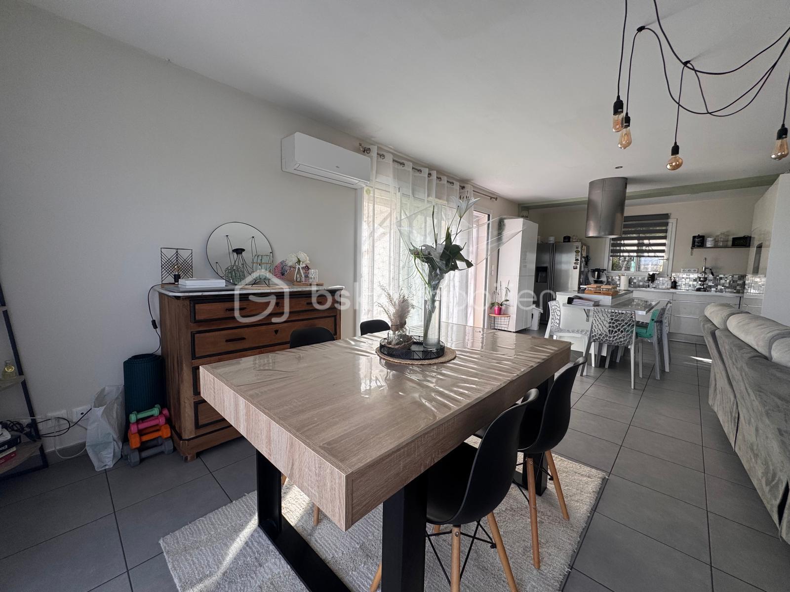 Maison de 100 m² - IMG-20251114-WA0024.jpg