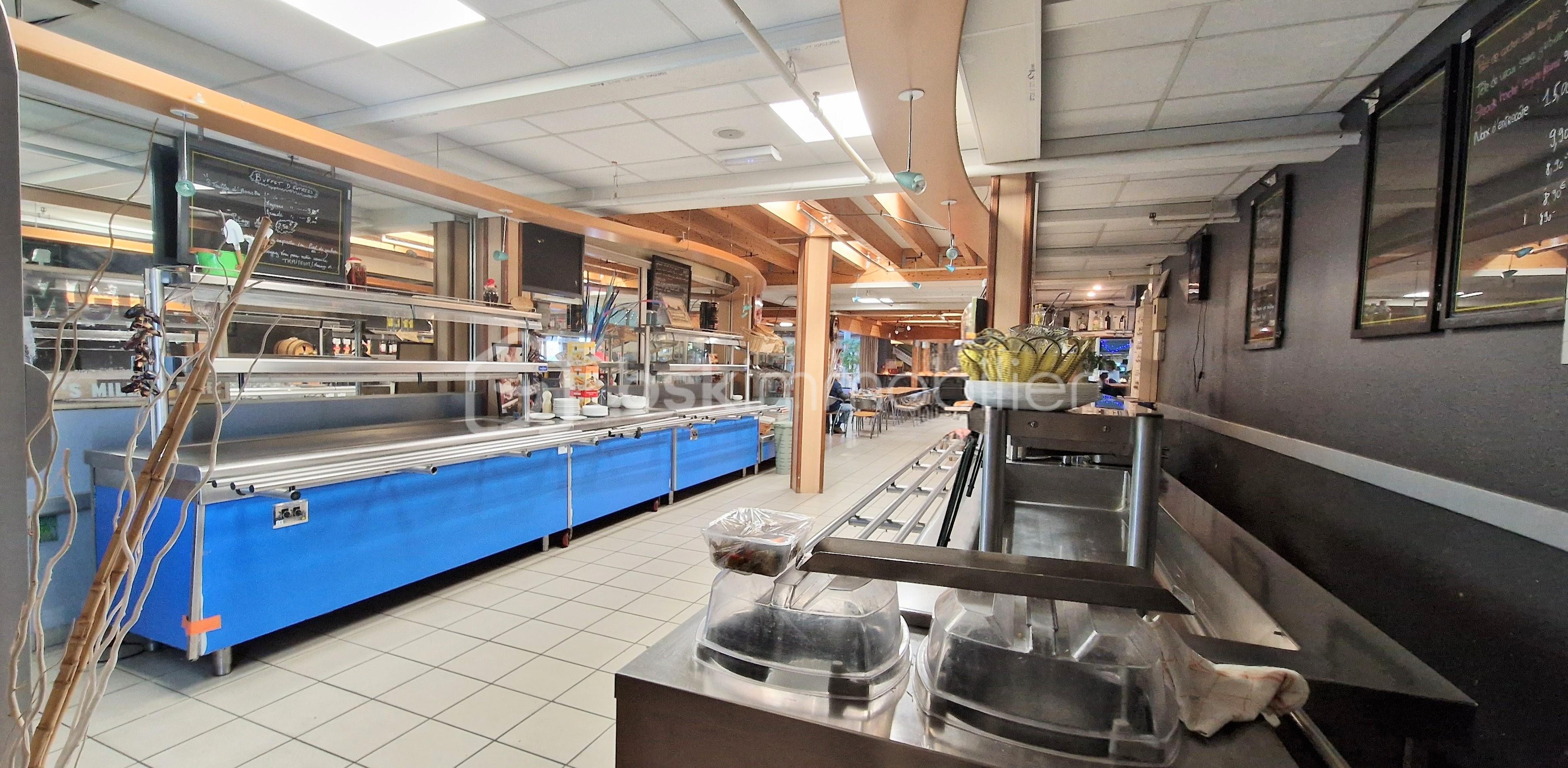 Local d'activités de 396 m² - 20260120_162526.jpg