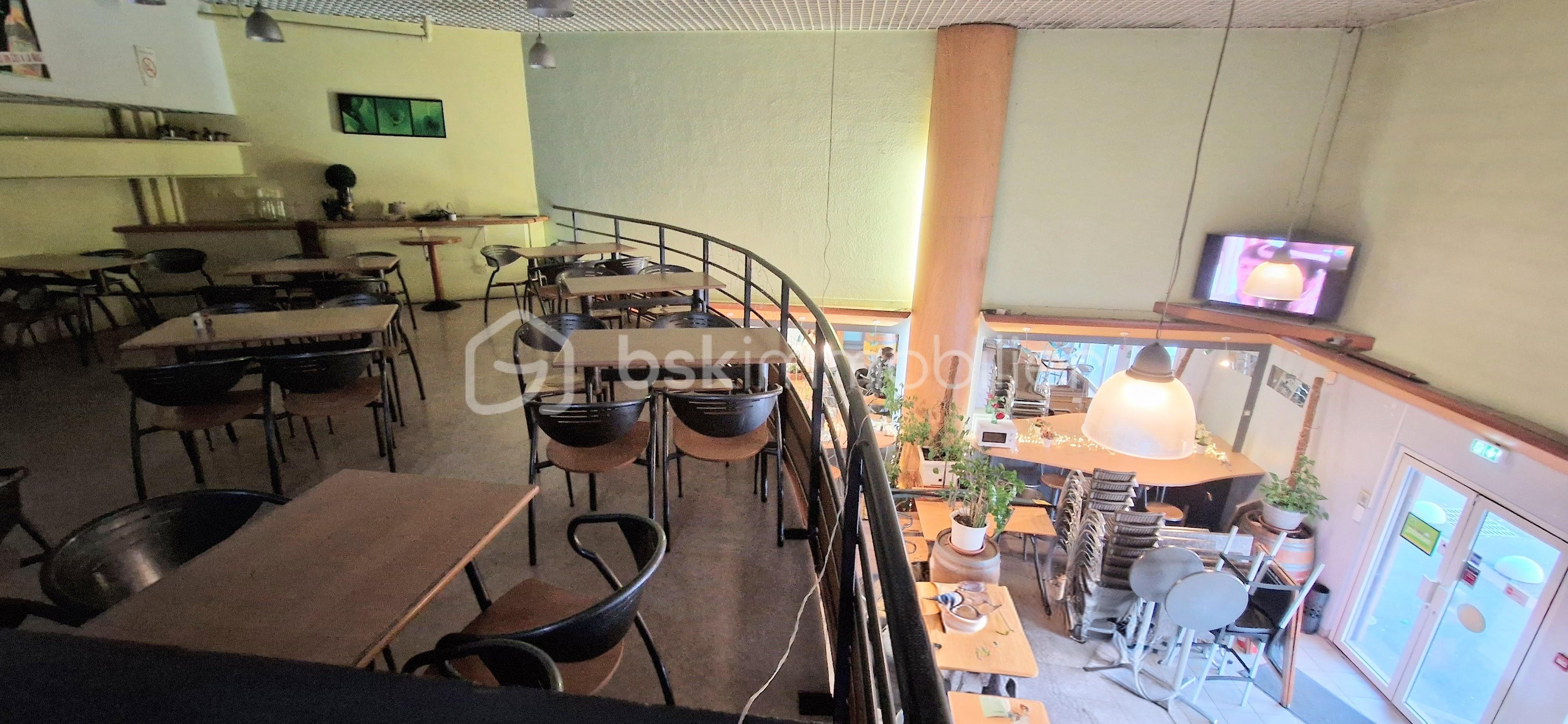 Local d'activités de 396 m² - 20260120_164012.jpg