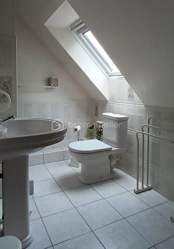 SALLE D'EAU ETAGE vérifiée.jpg