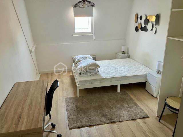 Immeuble mixte de 240 m² - saint venant chambre 3.jpg