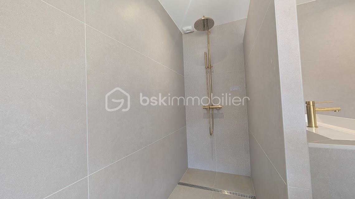 max douche haut.jpg