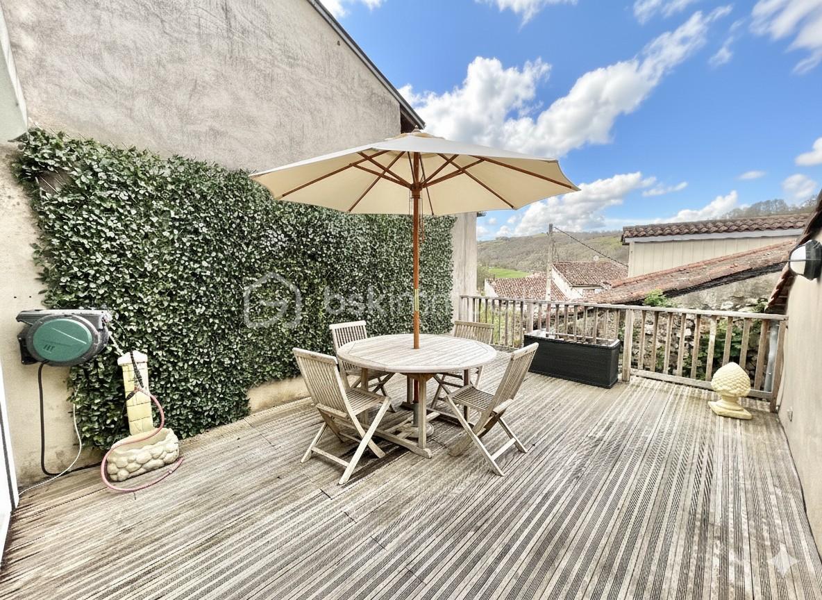 Demeure de 270 m² - thumbnail_1763462717679.jpg