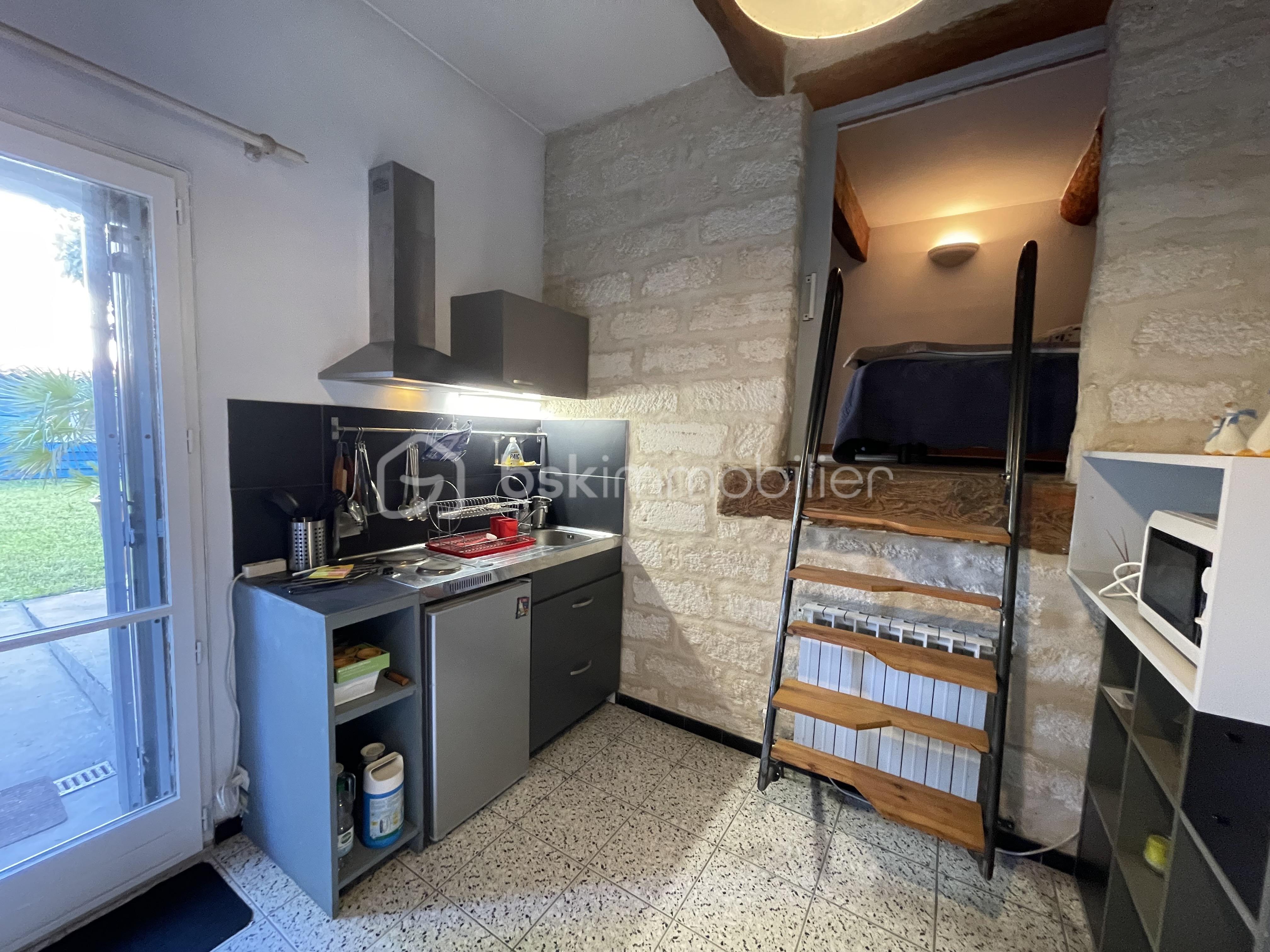 Maison de 222 m² - T2 Cuisine chambre.jpg