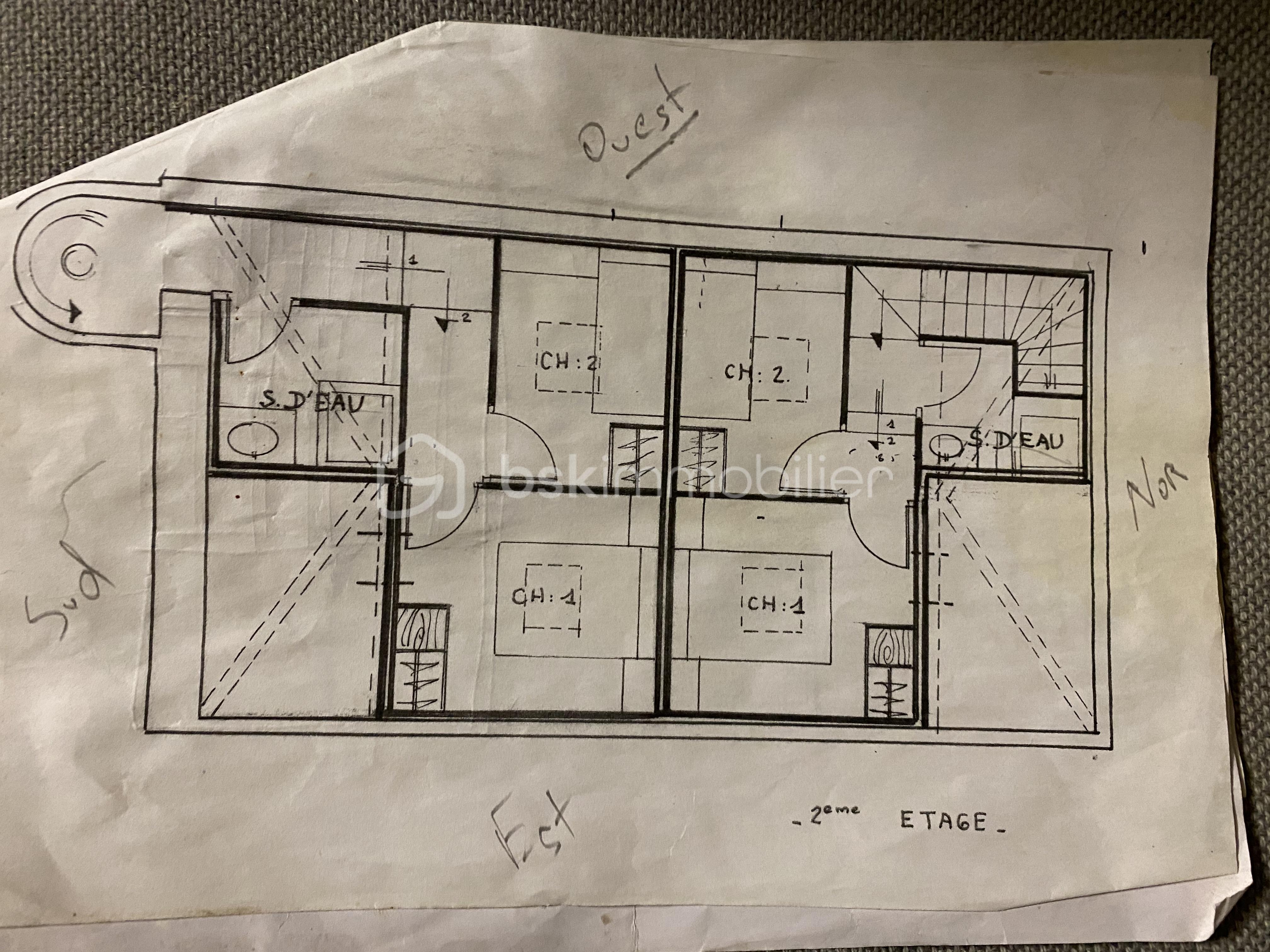 Immeuble de 180 m² - IMG_1139.JPG