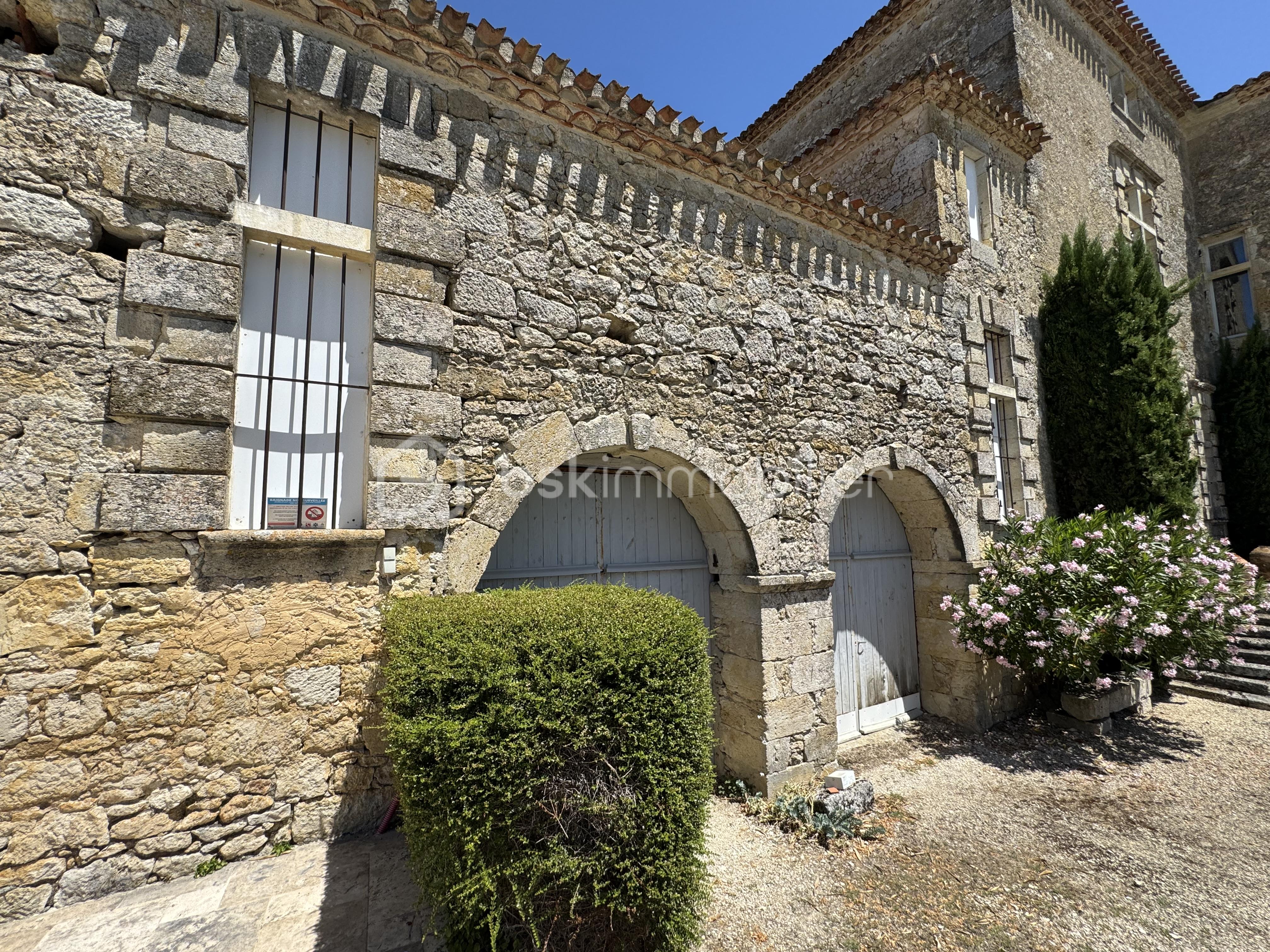 Chateau de 575 m² - Belle Maison Gascony Gers Campagne Chateau Jardin Piscine (27).JPG