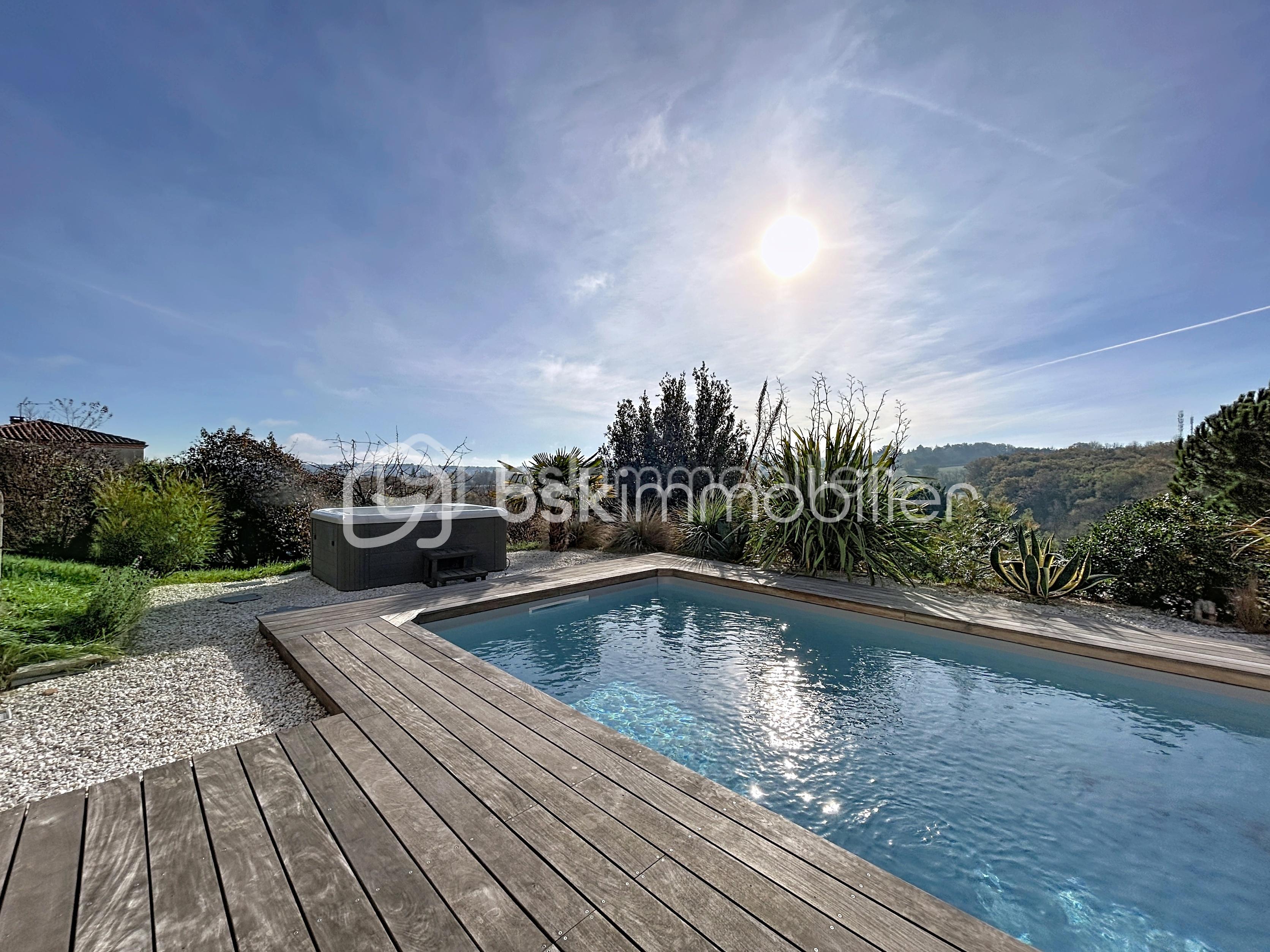 Maison 6 pièces 157 m² · à Rouffiac-Tolosan · 157 m² · 535 000 €