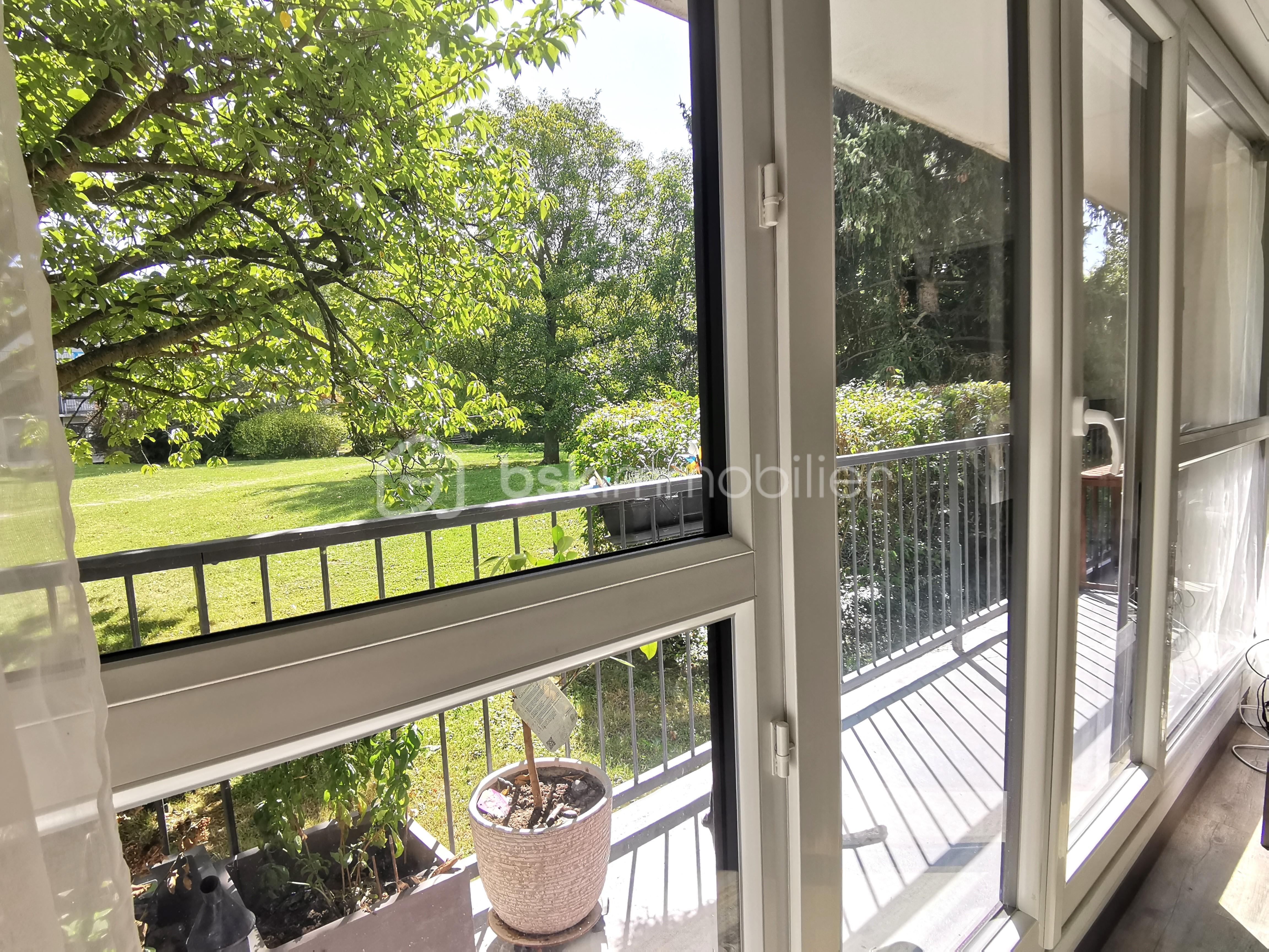 Appartement de 63,29 m² - 3 VUE BALCON.jpg