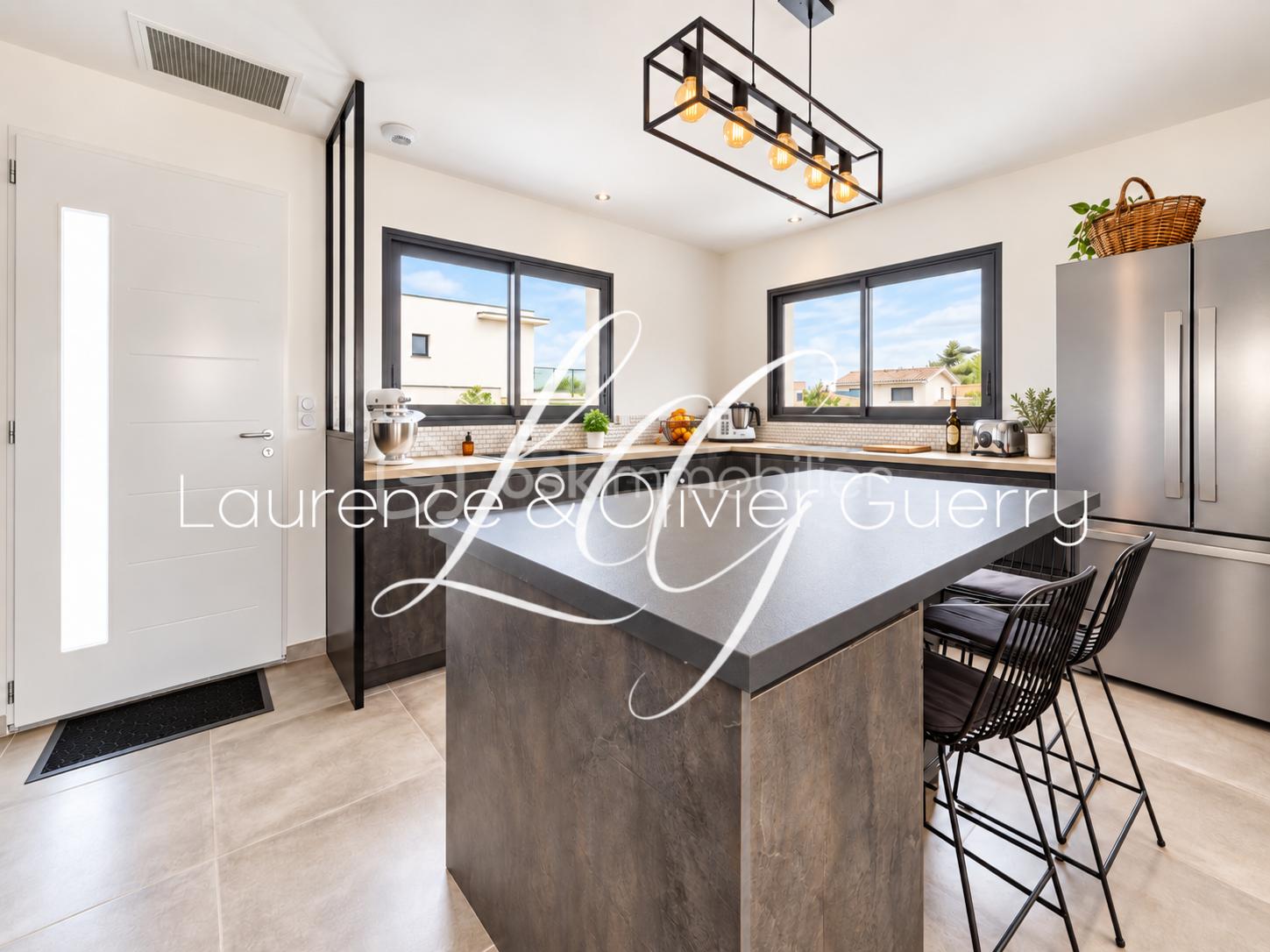 Cuisine moderne avec watermark élégant.png